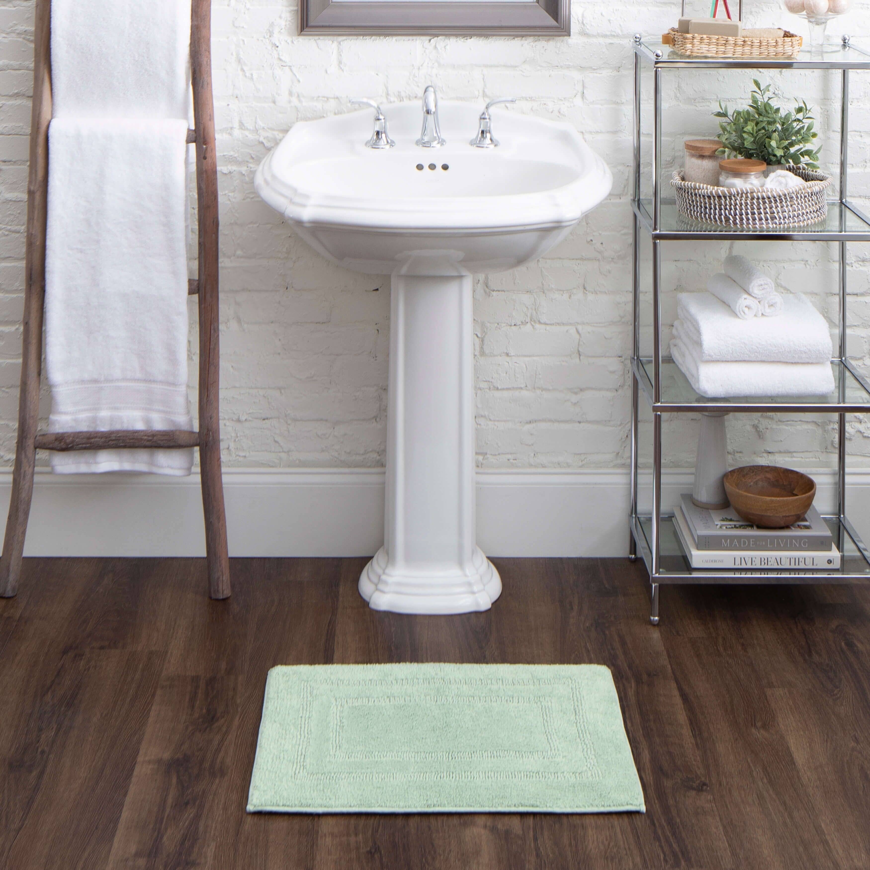 Mohawk Home Boardwalk Bath Cotton Reversible Seaglass 1' 5