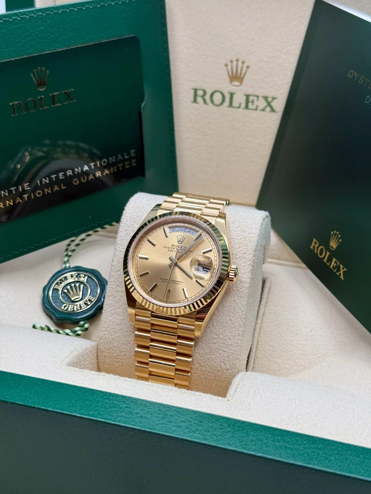 [Super Clone]RLX  Day-Date 36mm 128238-0045 Champagne Dial Yellow Gold President Bracelet Watch