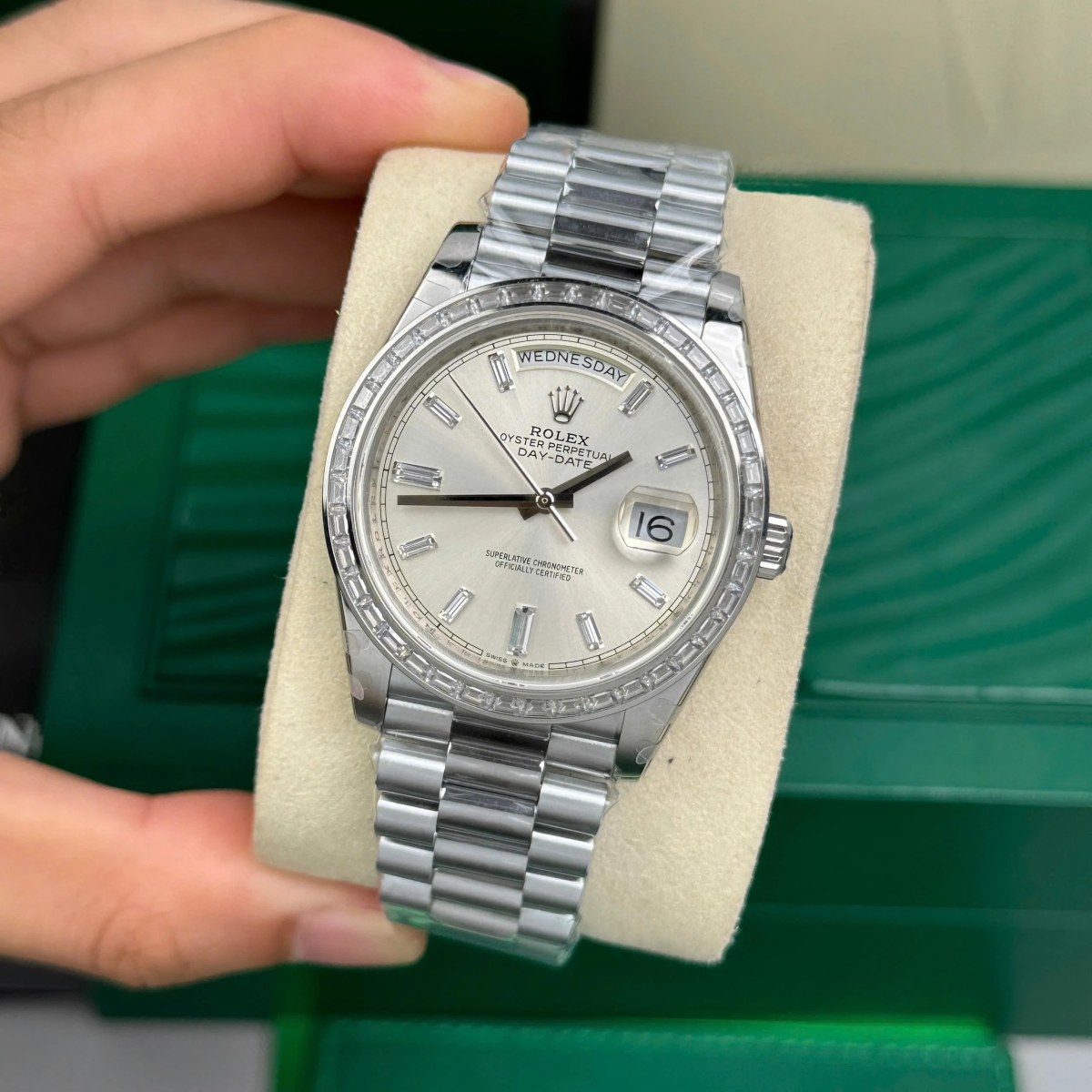 [Super Clone]RLX Day-Date 40mm 228396TBR-0011 Silver Diamonds Dial