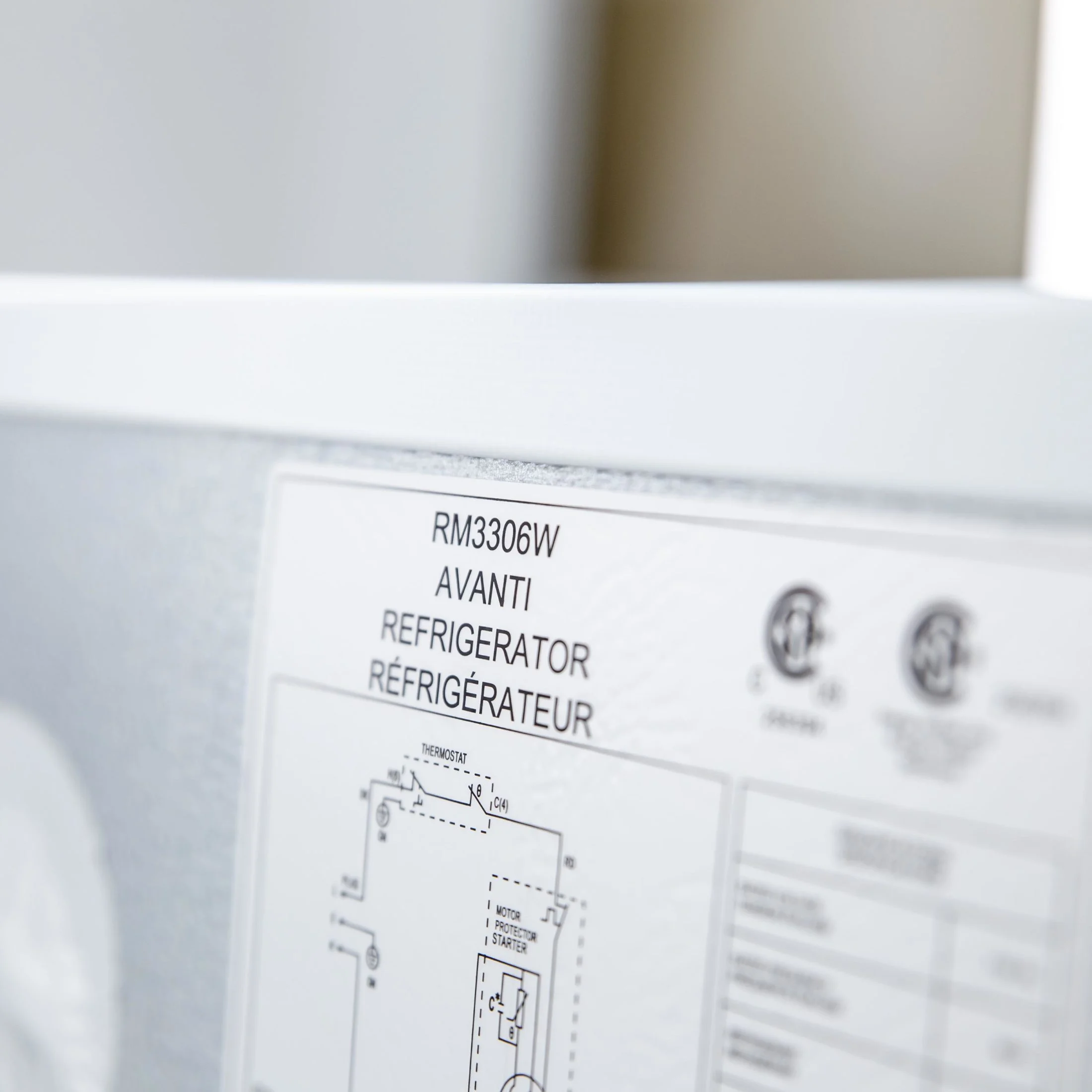 3.2 cu. ft. Compact Refrigerator, Mini-Fridge, in White (RM3306W)(White) - Image 7