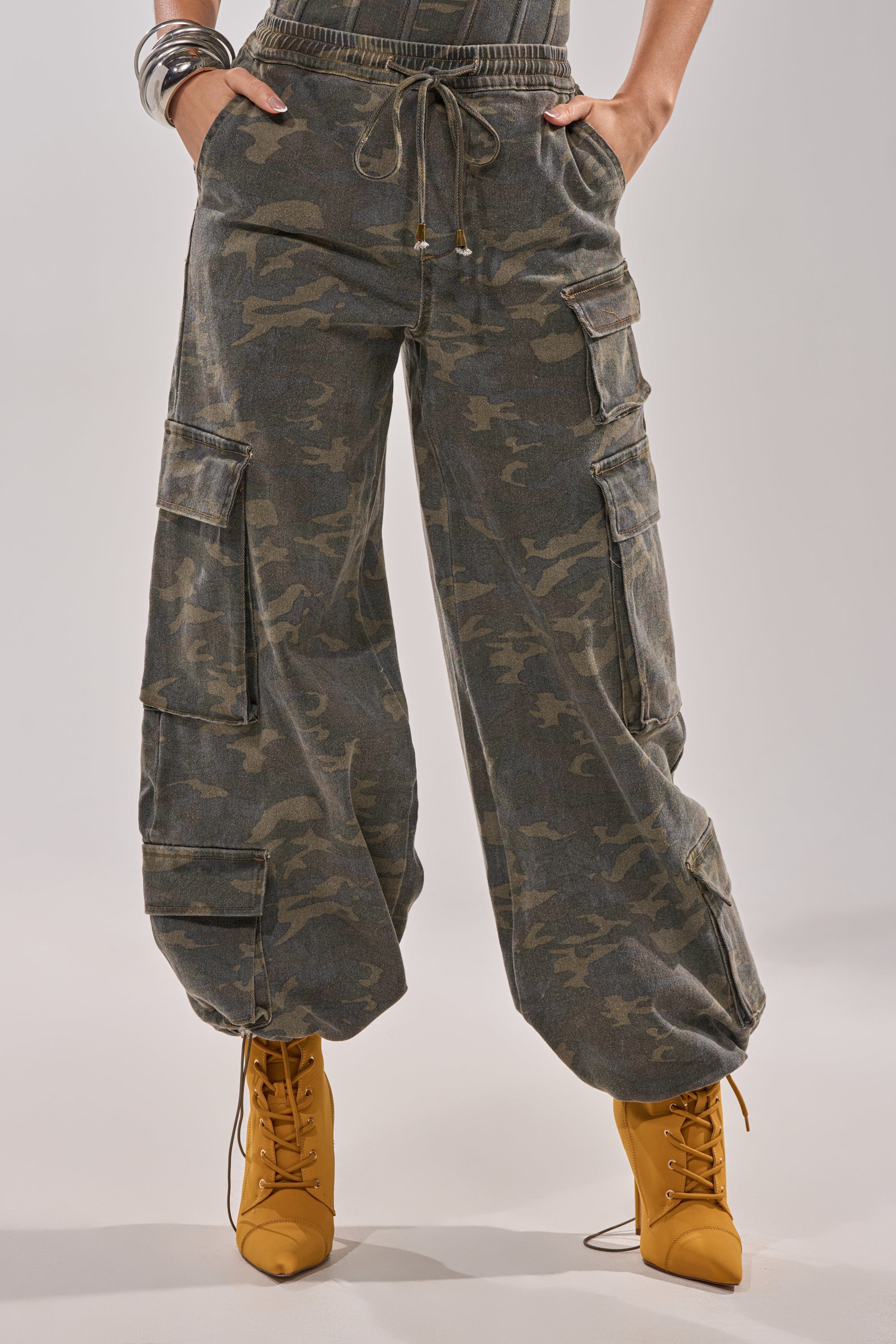 DOWN AND DIRTY CARGO PANT - Akira Store