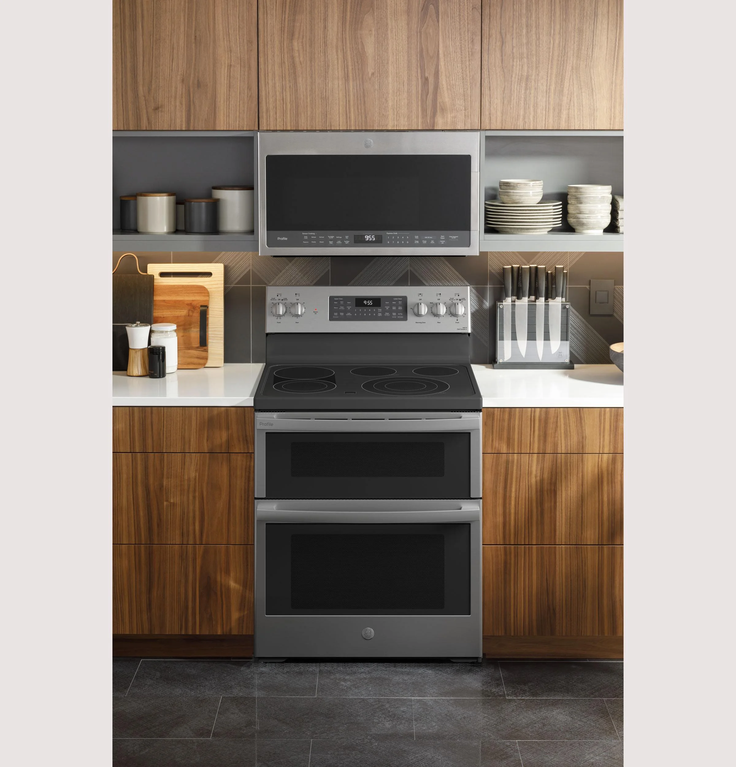 Profile Pb965 30" 6.6 Cu. Ft. Free Standing Electric Double Oven Convection Range - Image 5