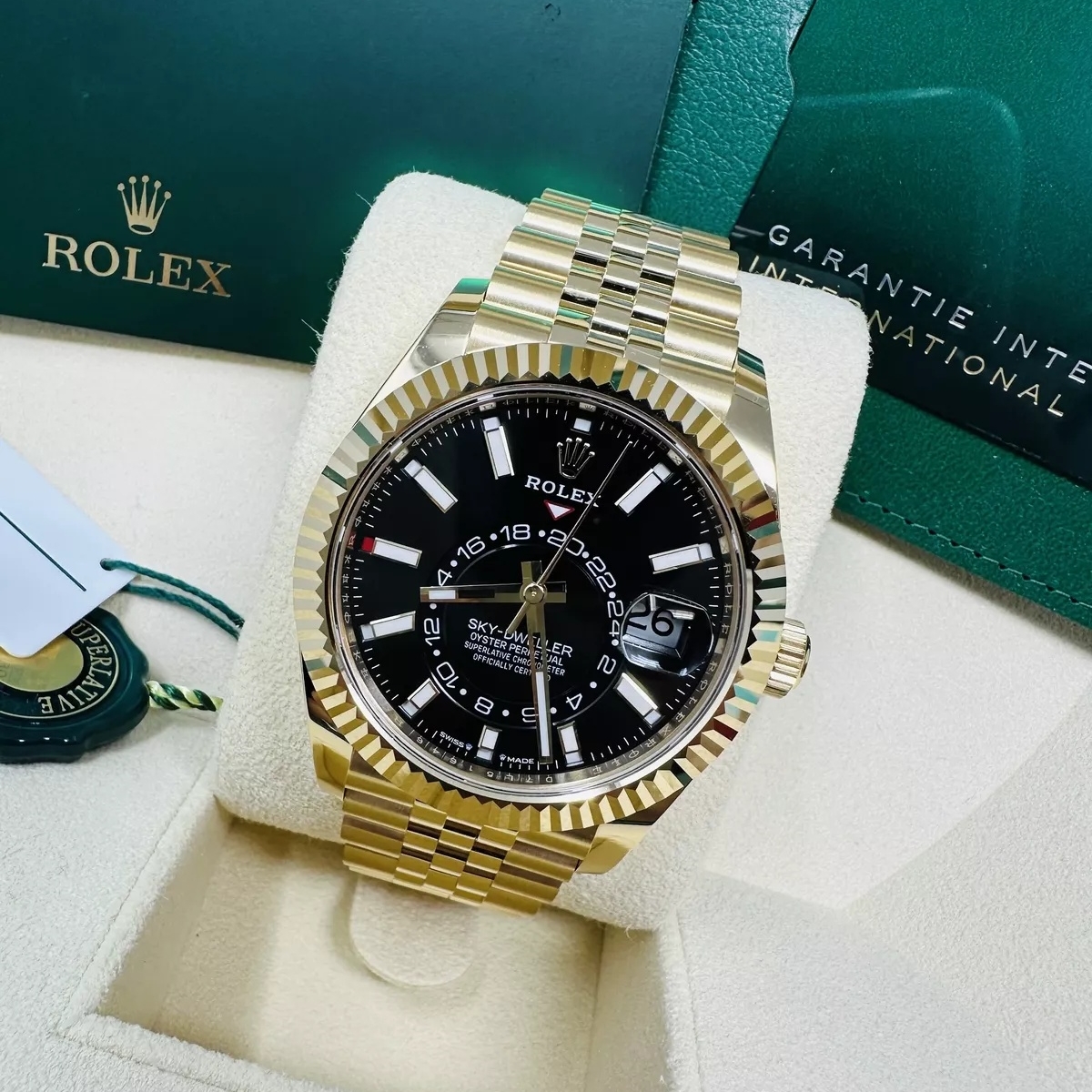 [Super Clone]RLX  Sky-Dweller 42mm Yellow Gold Black Dial Jubilee - 336938【Super Clone】