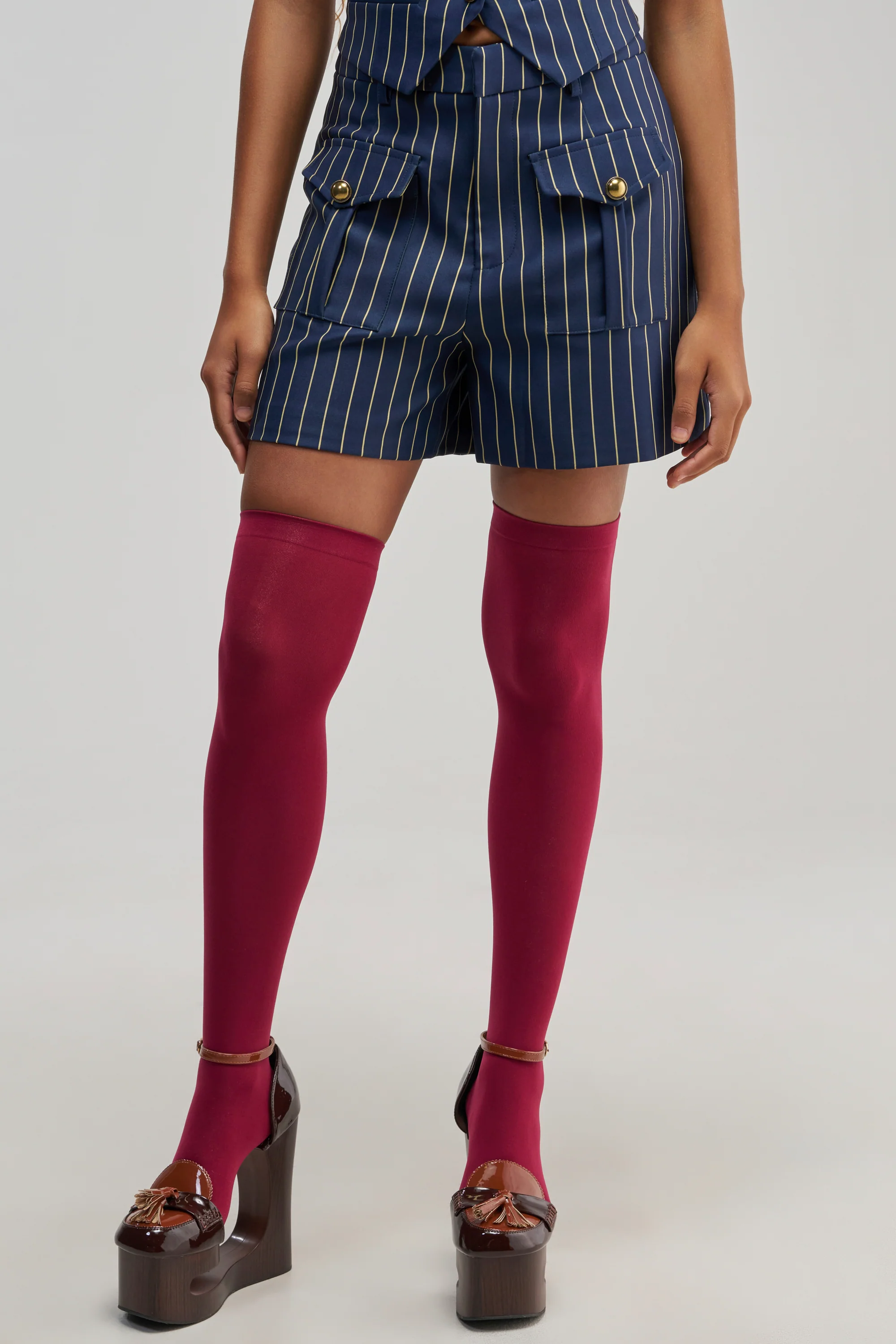 SUNDAY PINSTRIPE SHORTS - Akira Store