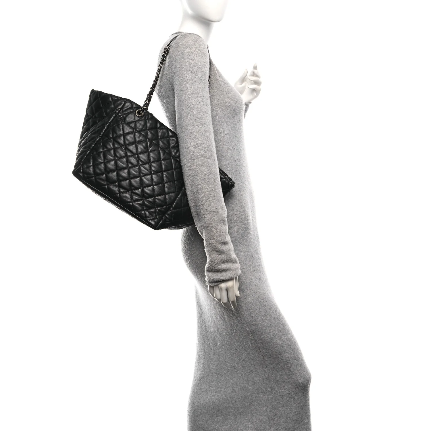 Lambskin Quilted Week End on Mars Tote Black