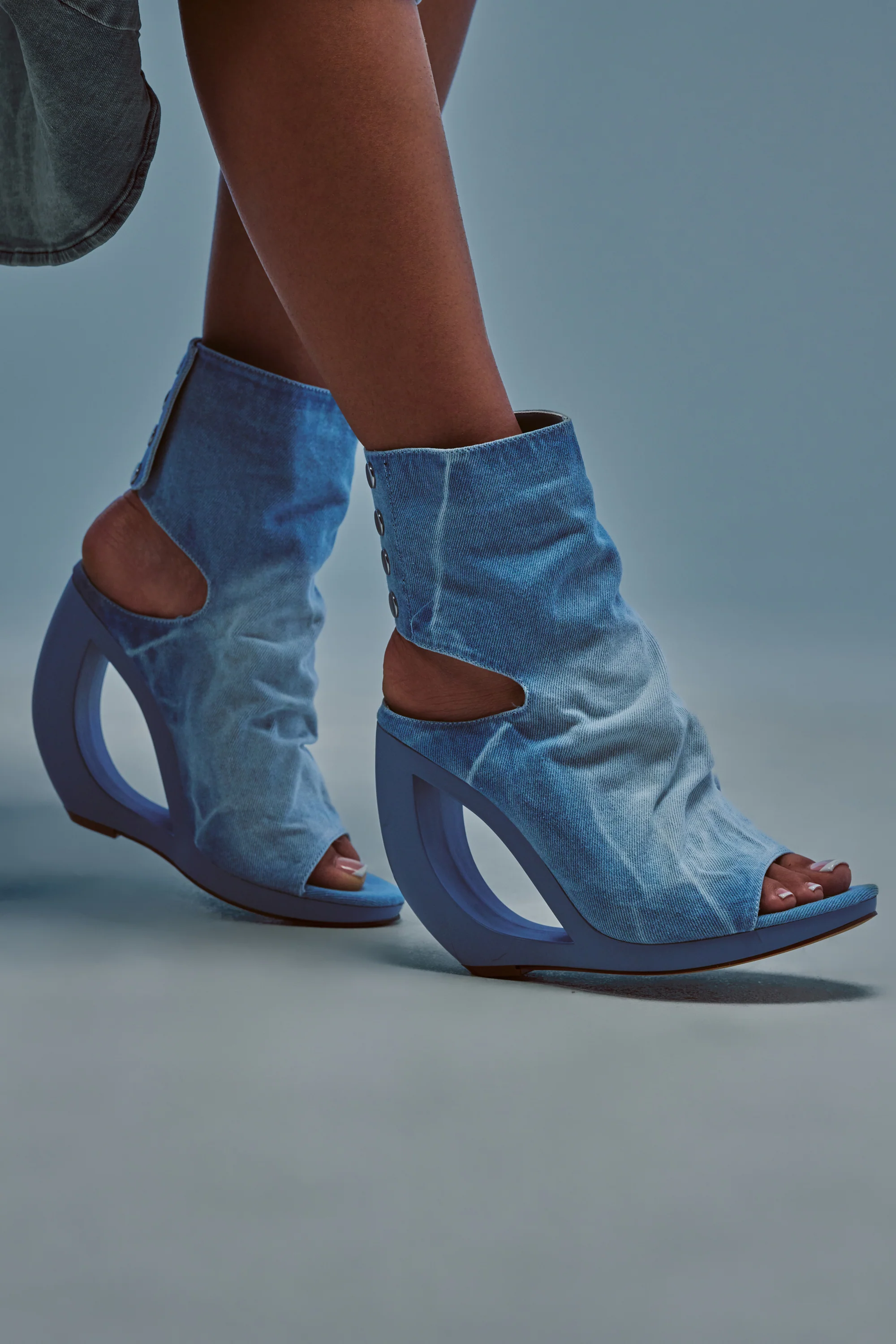 AZALEA WANG CIRCOS LIGHT DENIM WEDGE BOOTIE - Akira Store