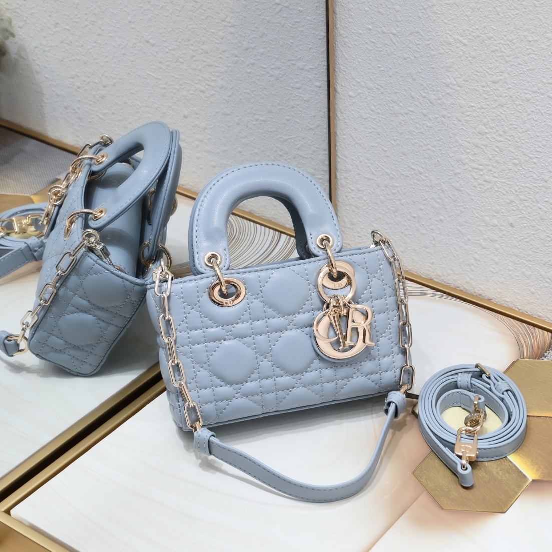 D new arrival D-Joy tote lady bag size??16*5.5*10 cm