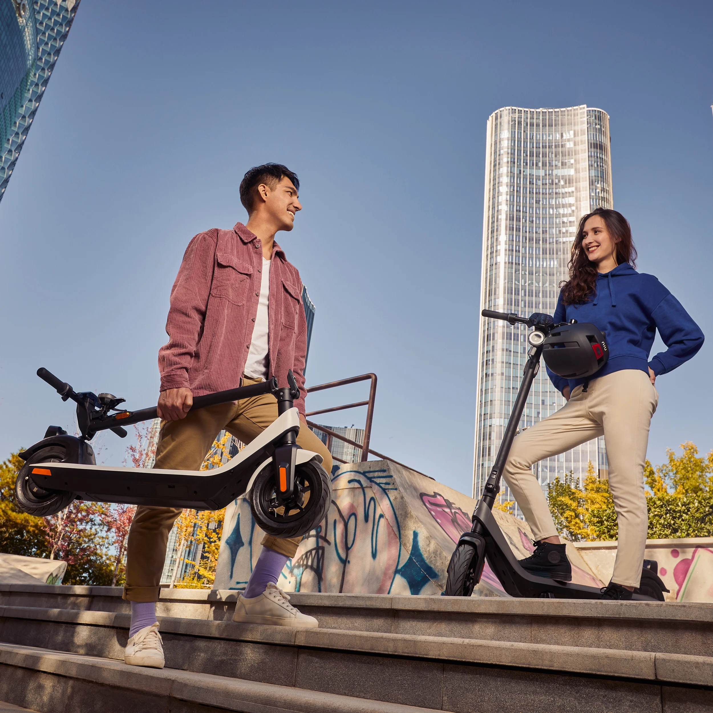 Kick Electric Scooter Adult KQi2 Pro, Foldable 25 Mile Range 17mph, Gray(Gray) - Image 9