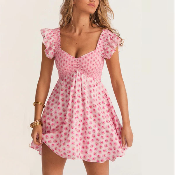 Robe courte à manches à volants ajourées