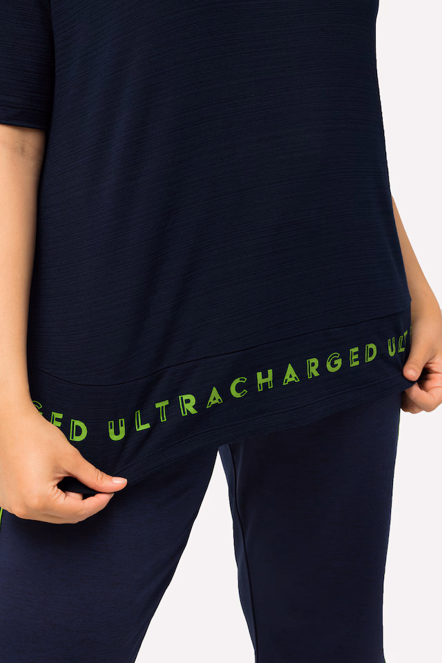 Classic fit half-sleeve crew neck T-shirt with hem inscription