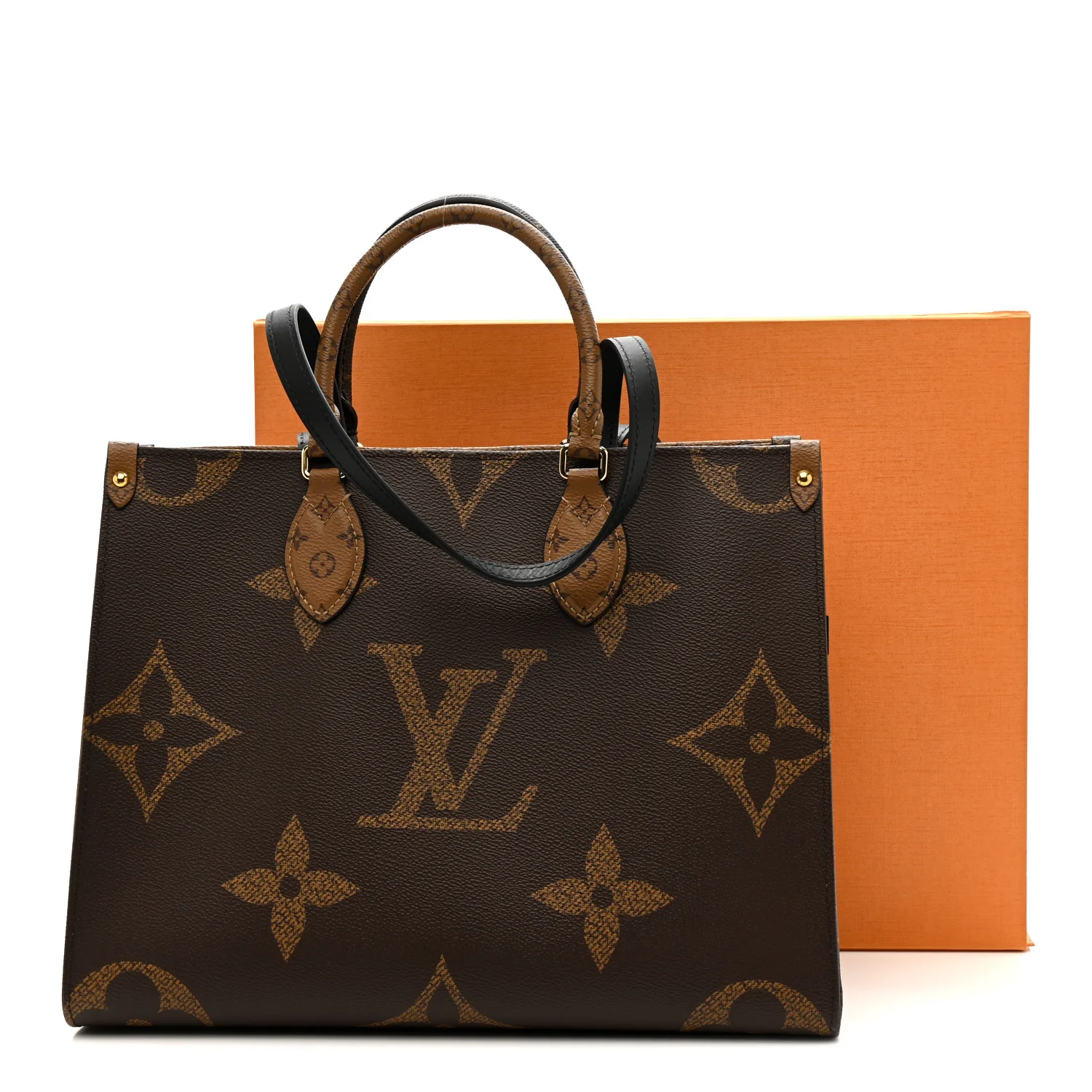 Reverse Monogram Giant Onthego MM