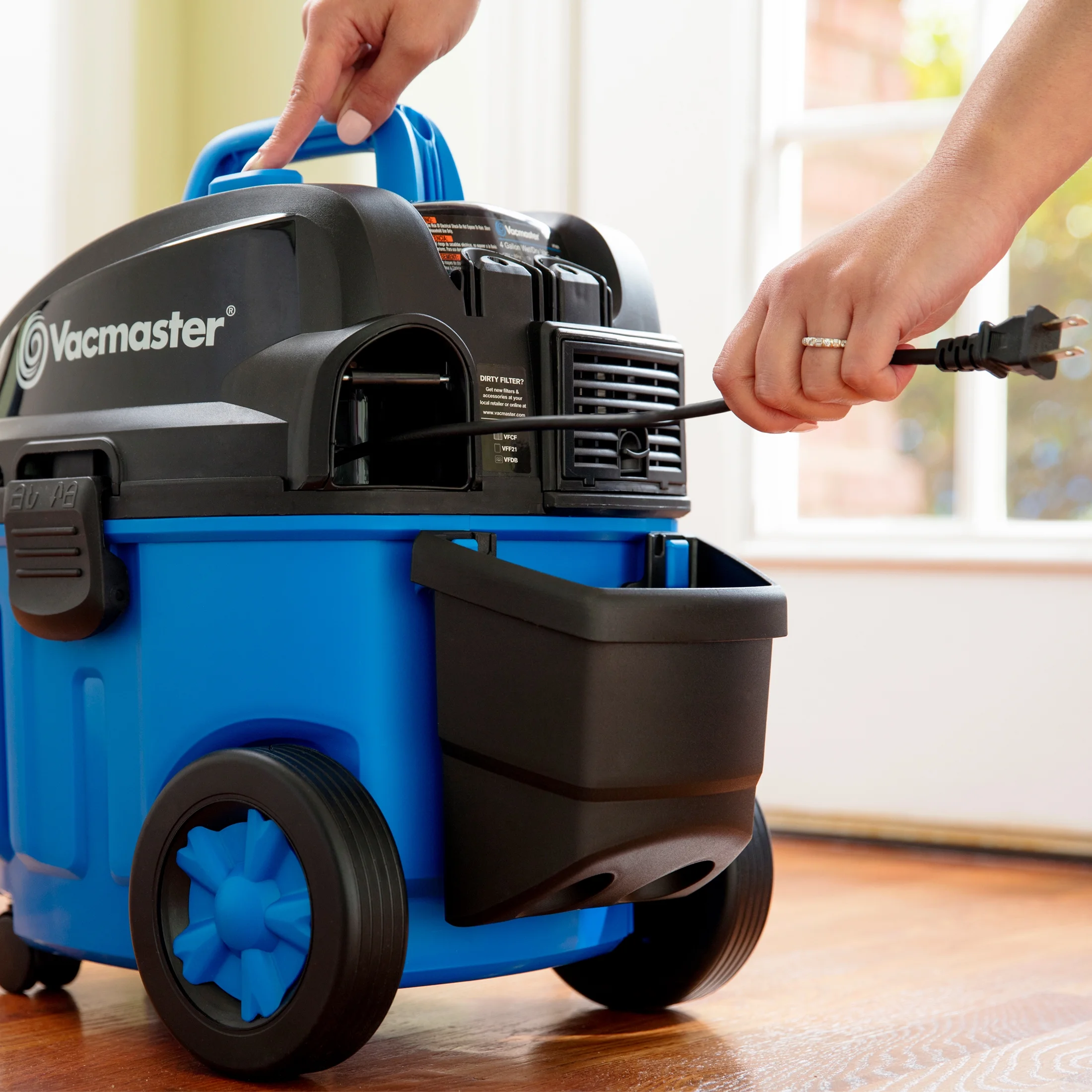 Vacmaster 4 Gallon 5 Peak HP Household Wet/Dry Vacuum, VF409