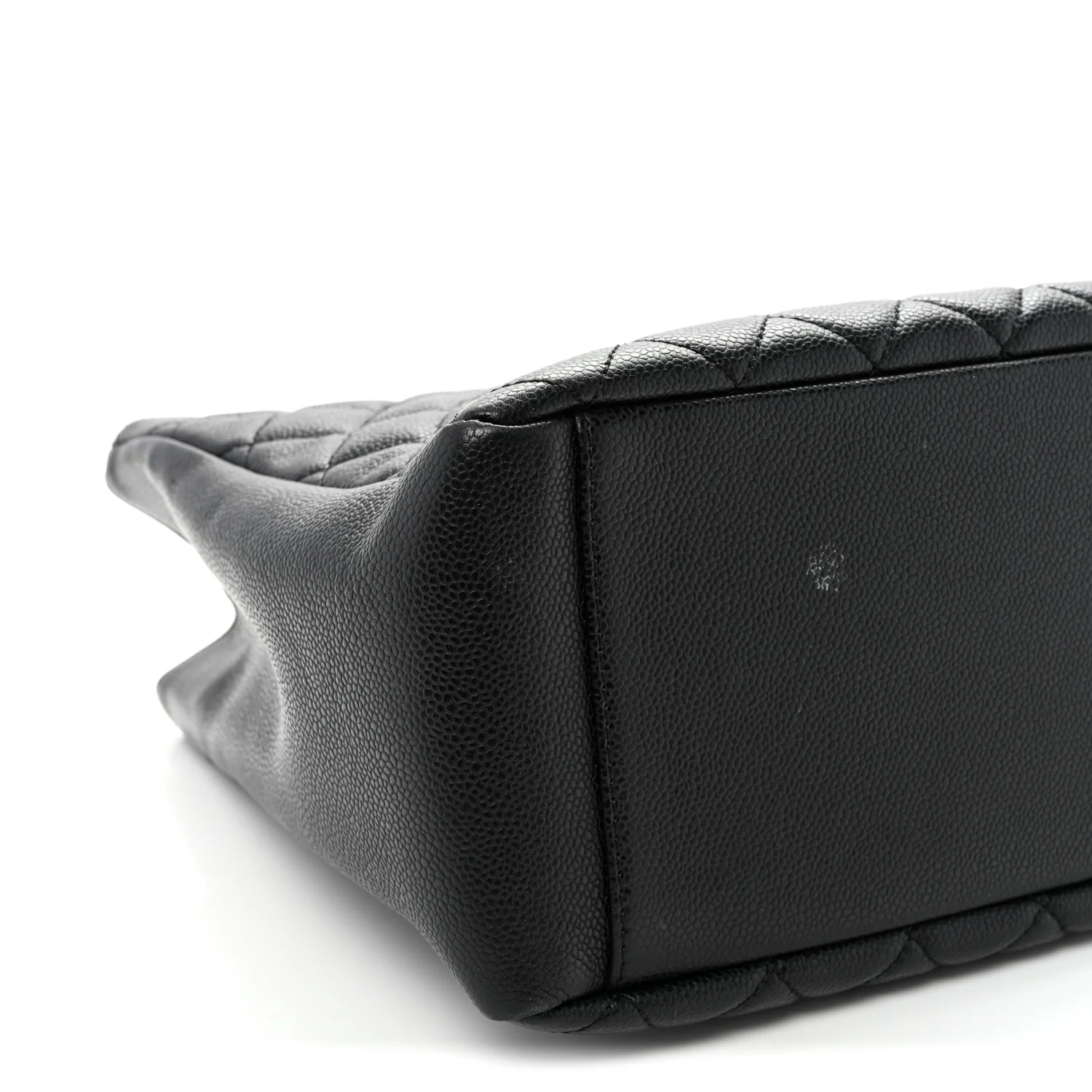 Caviar Quilted Grand Shopping Tote GST Black