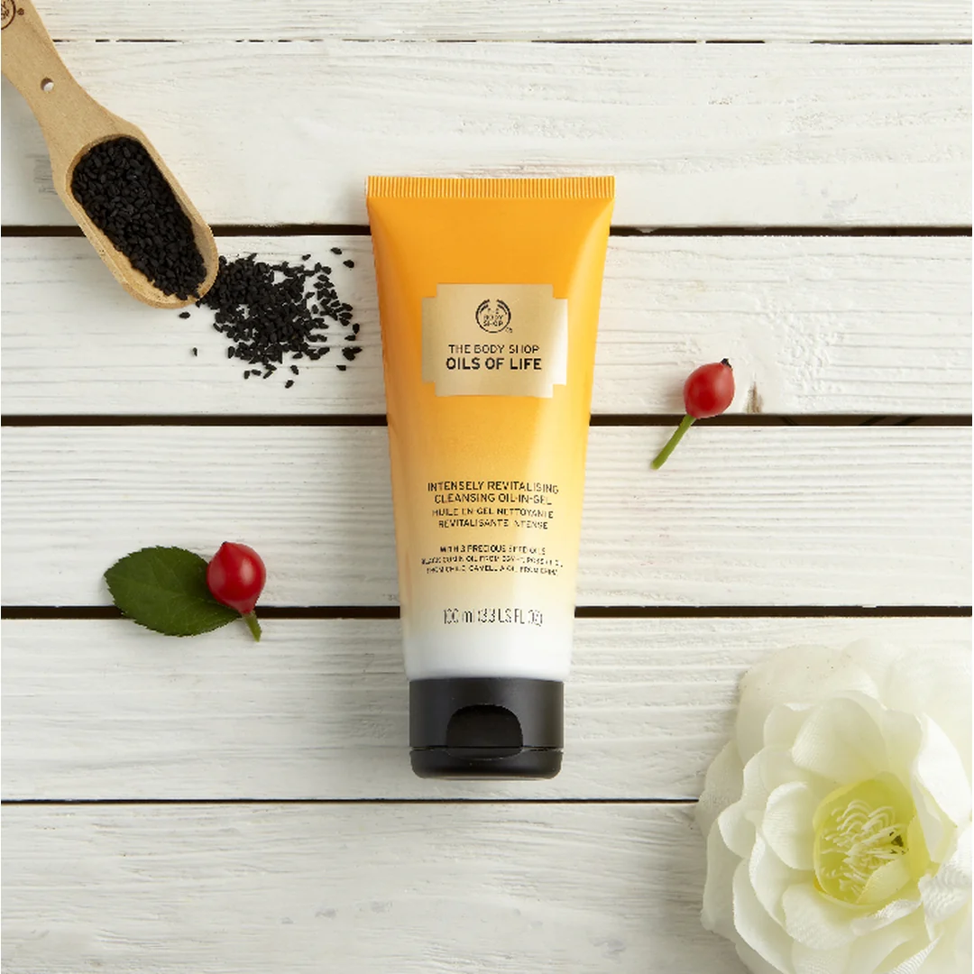 Oils of Life Intensely Revitalising Cleansing Oil-In Gel