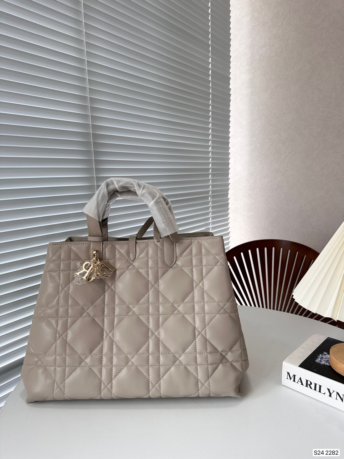 D D TOUJOURS new arrival tote bag size: 34 * 27 cm