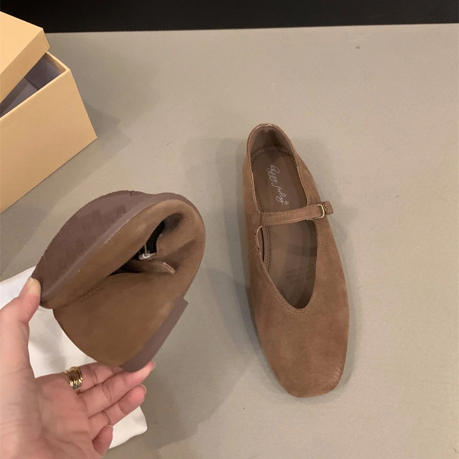 Léa Blanchet | Ballerines Élégantes à Bride