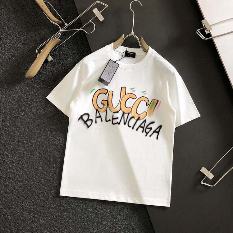 【Gucci ✖️ BALENCIAGA 】（グッチ✖️ バレンシアガ ）半袖 男女兼用半袖Tシャツ