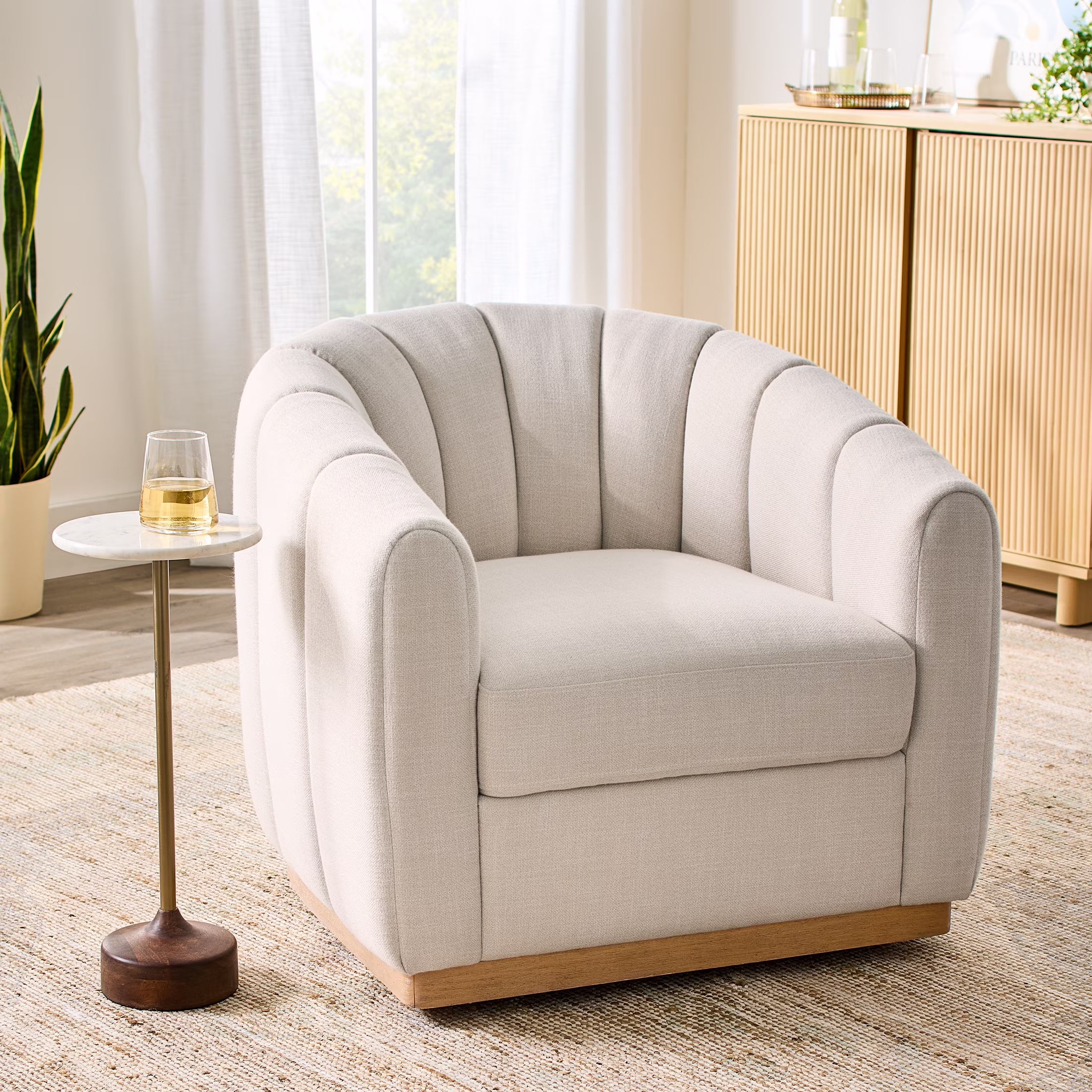 Lillian Accent Swivel Chair, Cream Linen(Cream Linen)