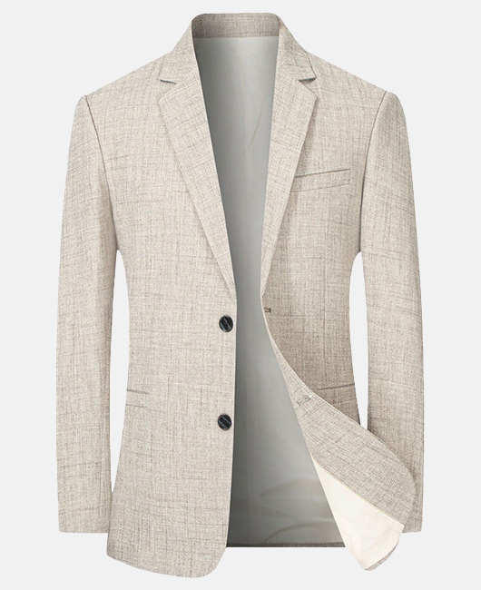 Blazer décontracté chic avec poches utilitaires, revers cranté et boutons.