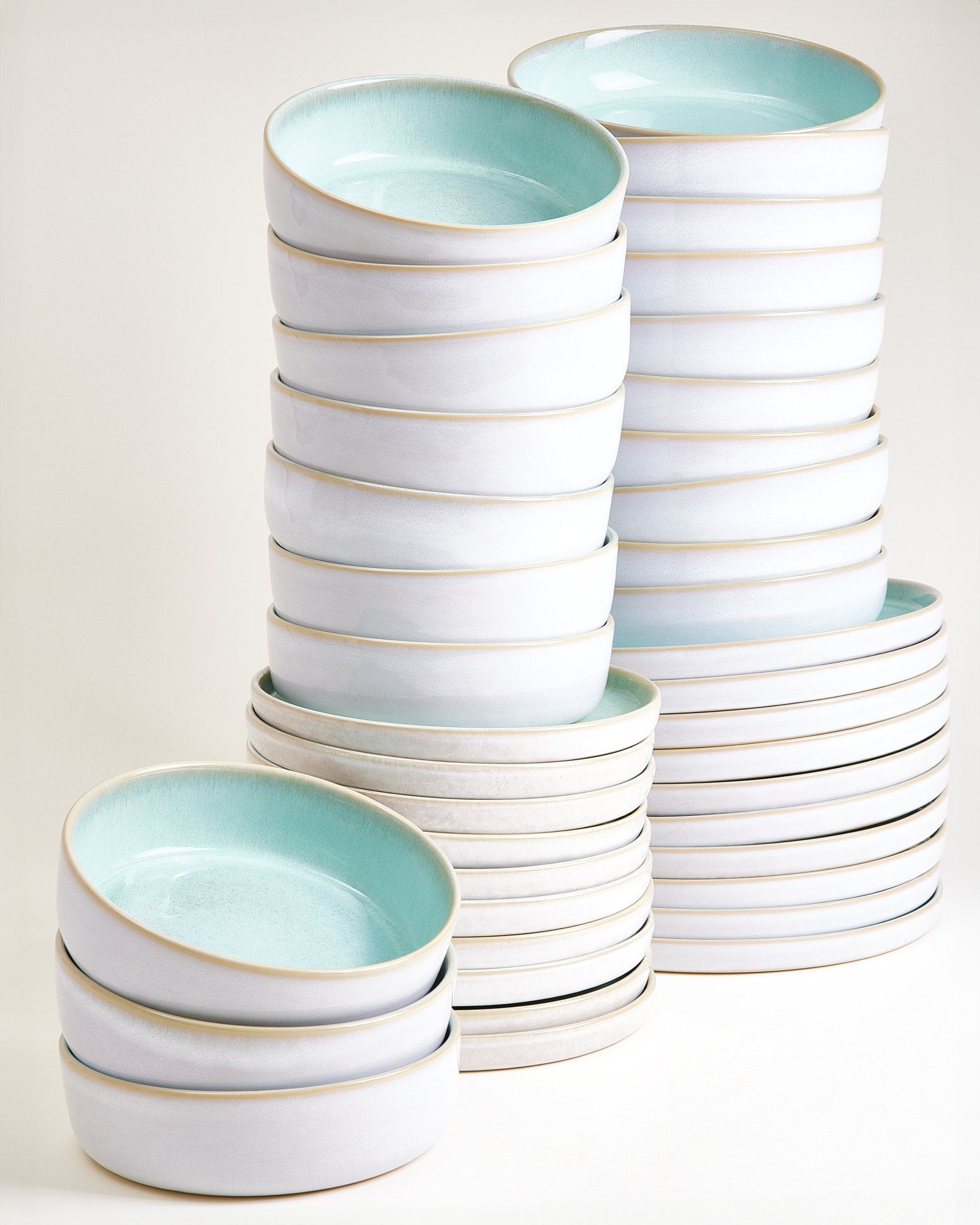 CORDOAMA - TABLEWARE SET MODERN MINT 40 PIECES