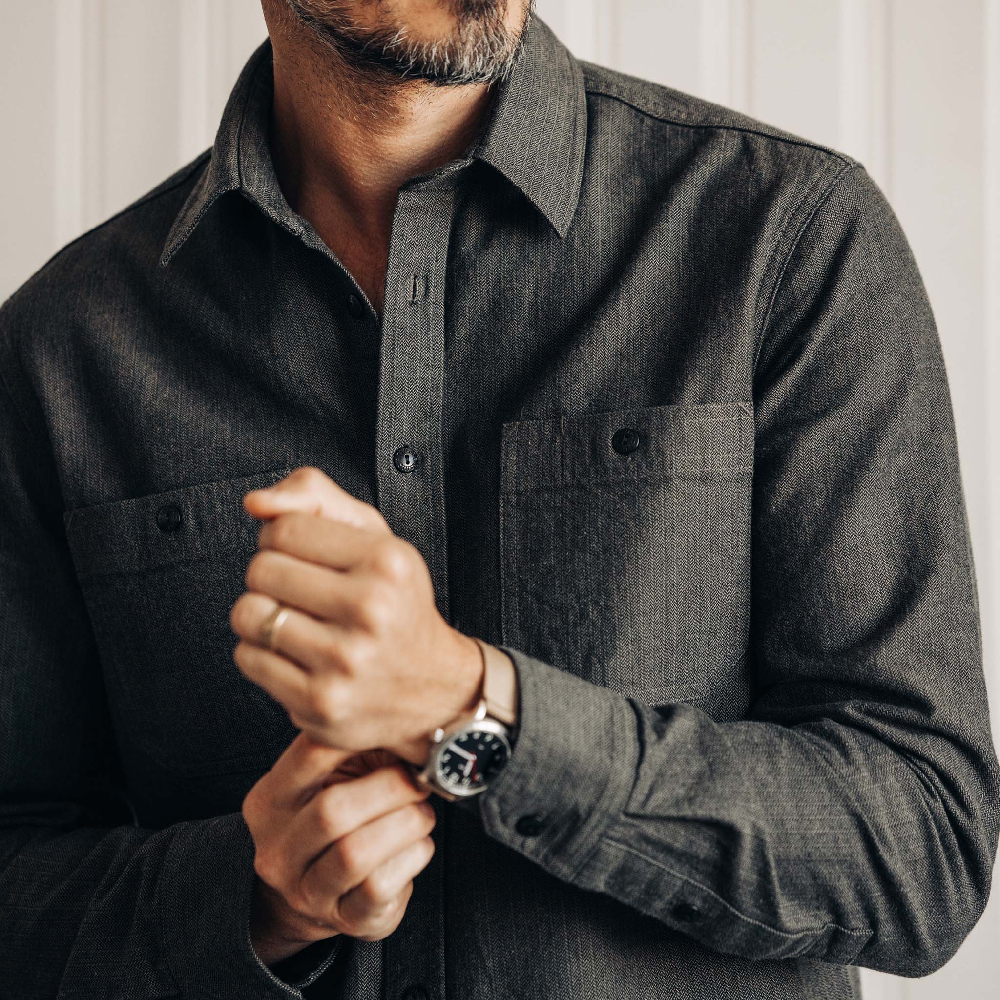 Chemise utilitaire en chevrons cassés olive