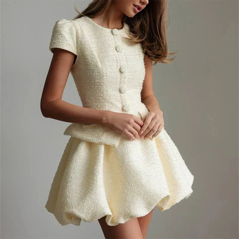 Ensemble deux pièces chemise à manches bouffantes et jupe bulle