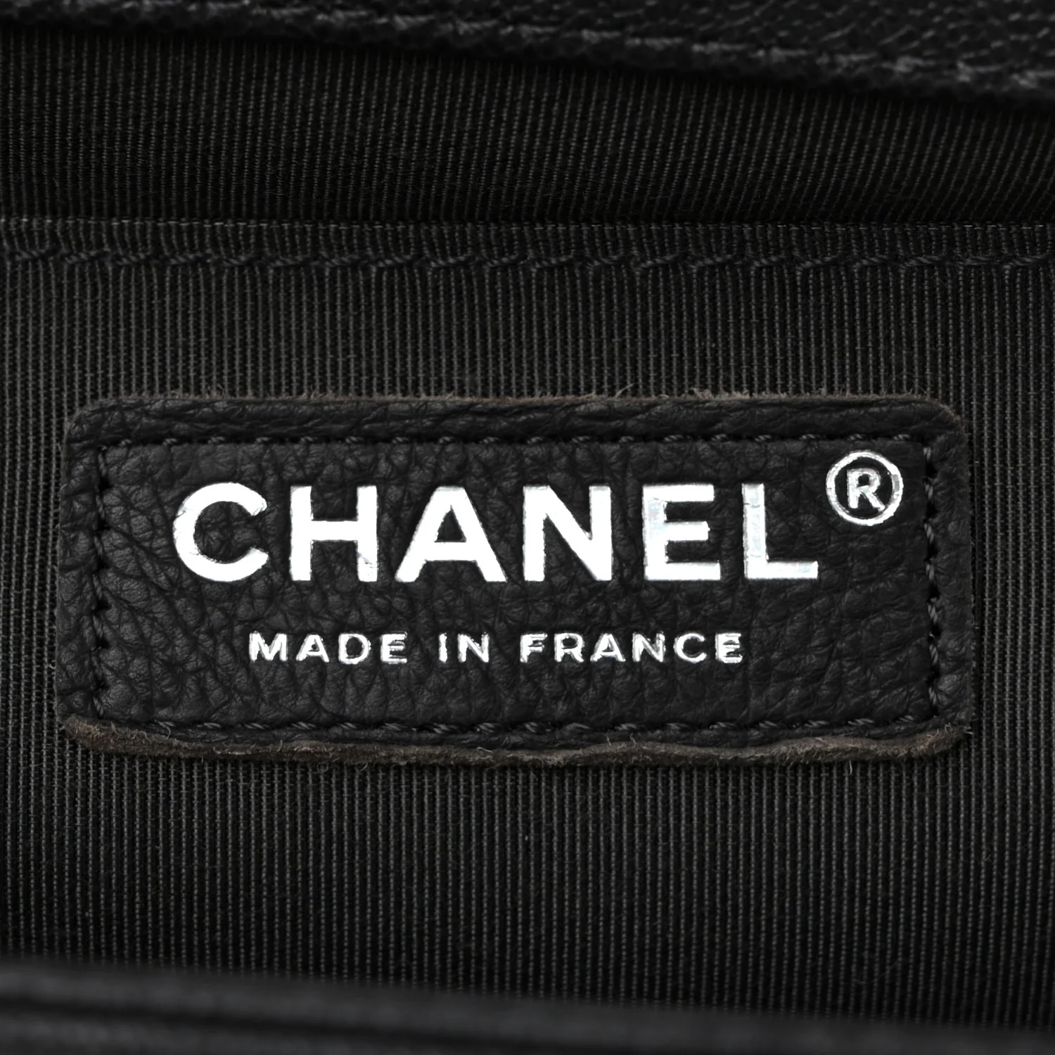 Caviar Quilted Medium Boy Flap Dark Grey