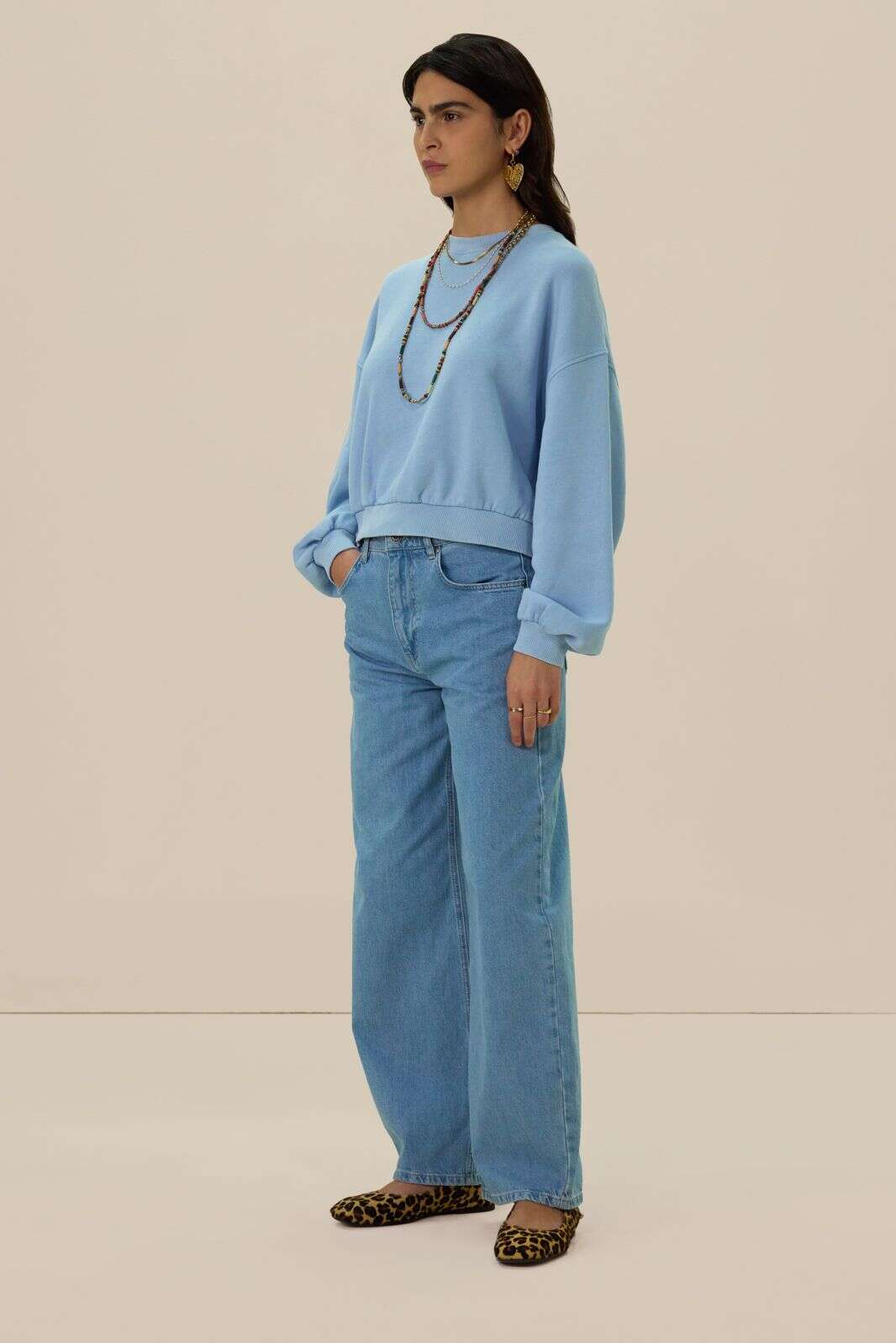 Blauwe high waist curved leg jeans