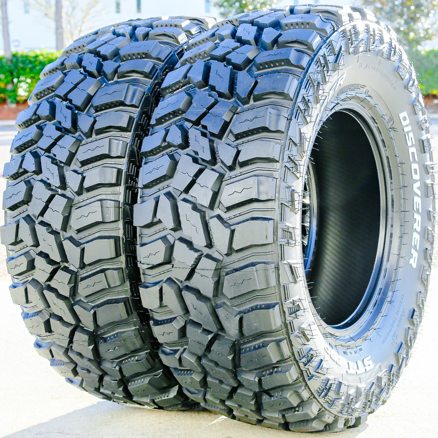 Set of 4 Cooper Discoverer STT Pro 315/70R17 121/118Q E 10 Ply M/T Mud Light Truck Tires