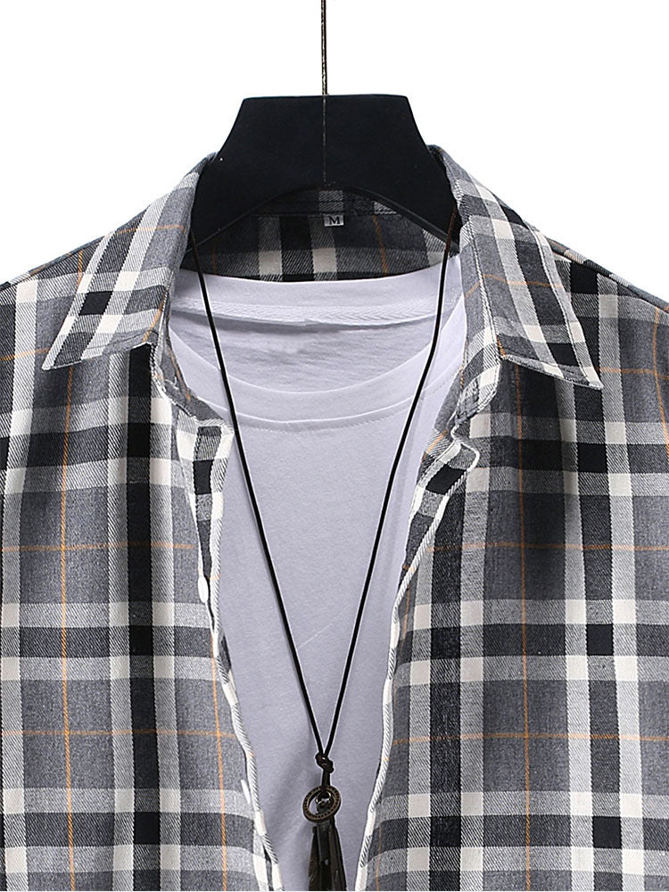 Chemise à carreaux boutonnée