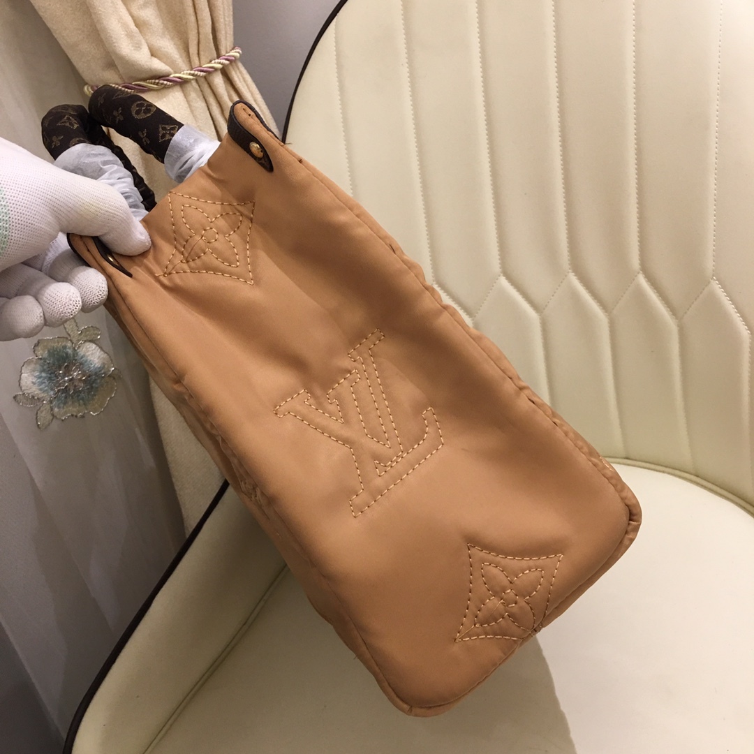 Louis new arrival winter onthego bag