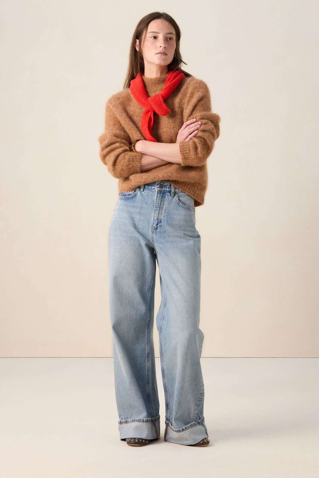 Bruine wollen trui met hoge hals