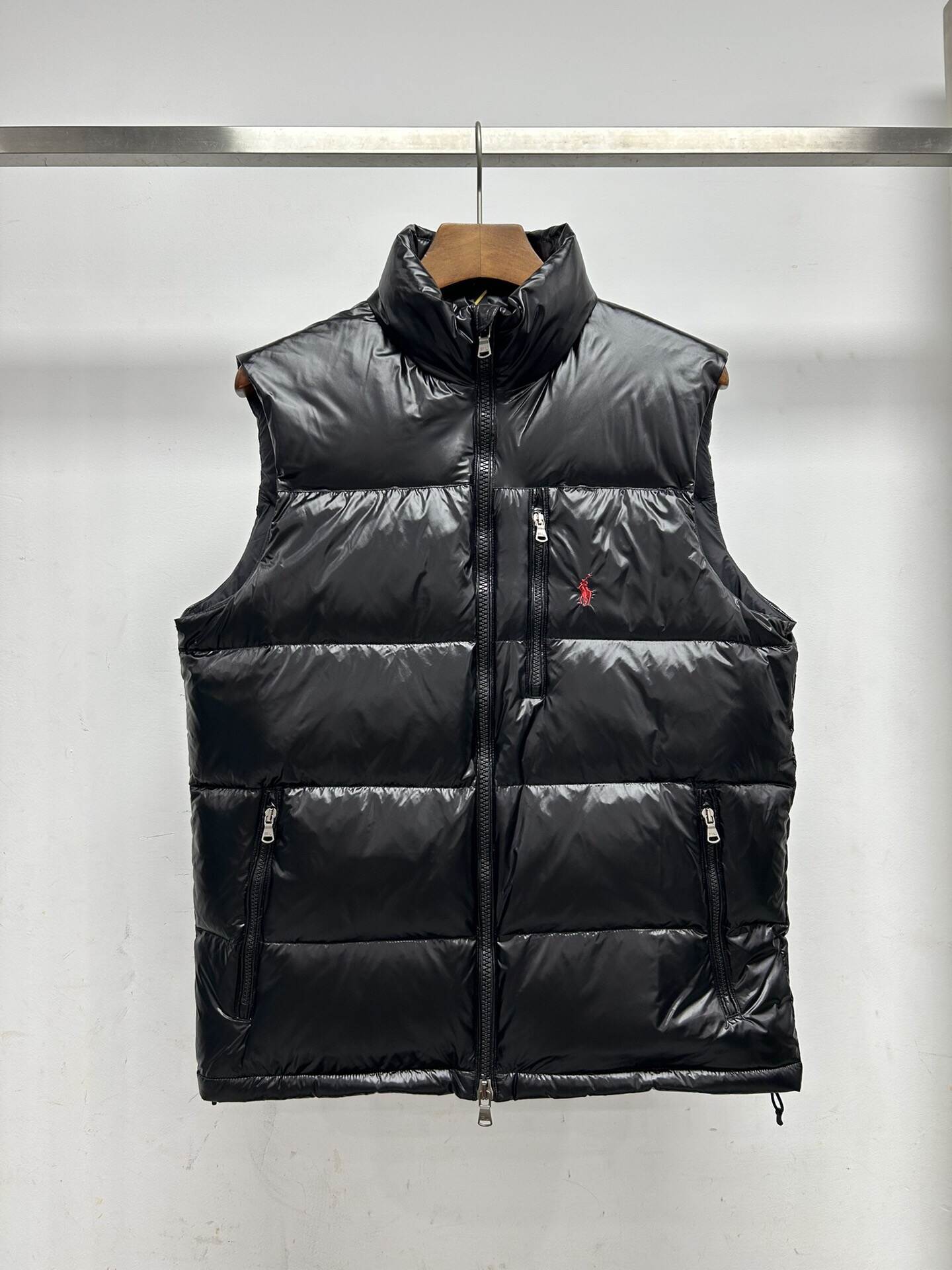 【人気商品】Ralph Lauren（ラルフローレン） ポニー刺繍入り ダウンベスト MONCLER