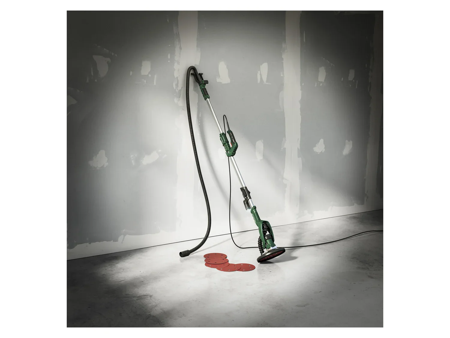 PARKSIDE Ponceuse murs et plafonds avec manche tlescopique PWDS 920 B2, 710 W