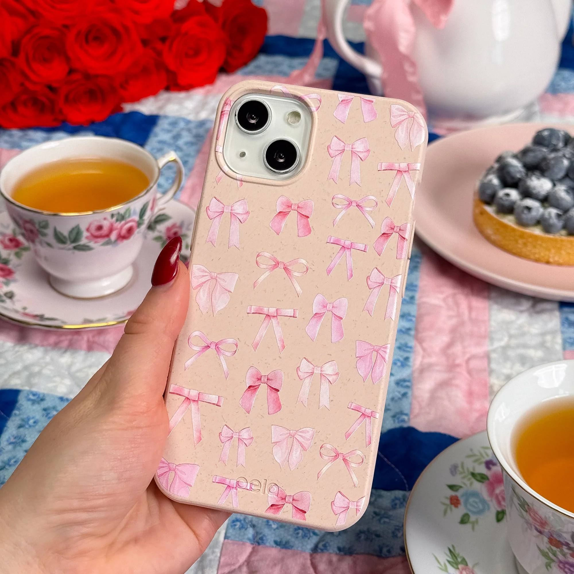 Seashell Rosy Bows iPhone 16e/17e Case