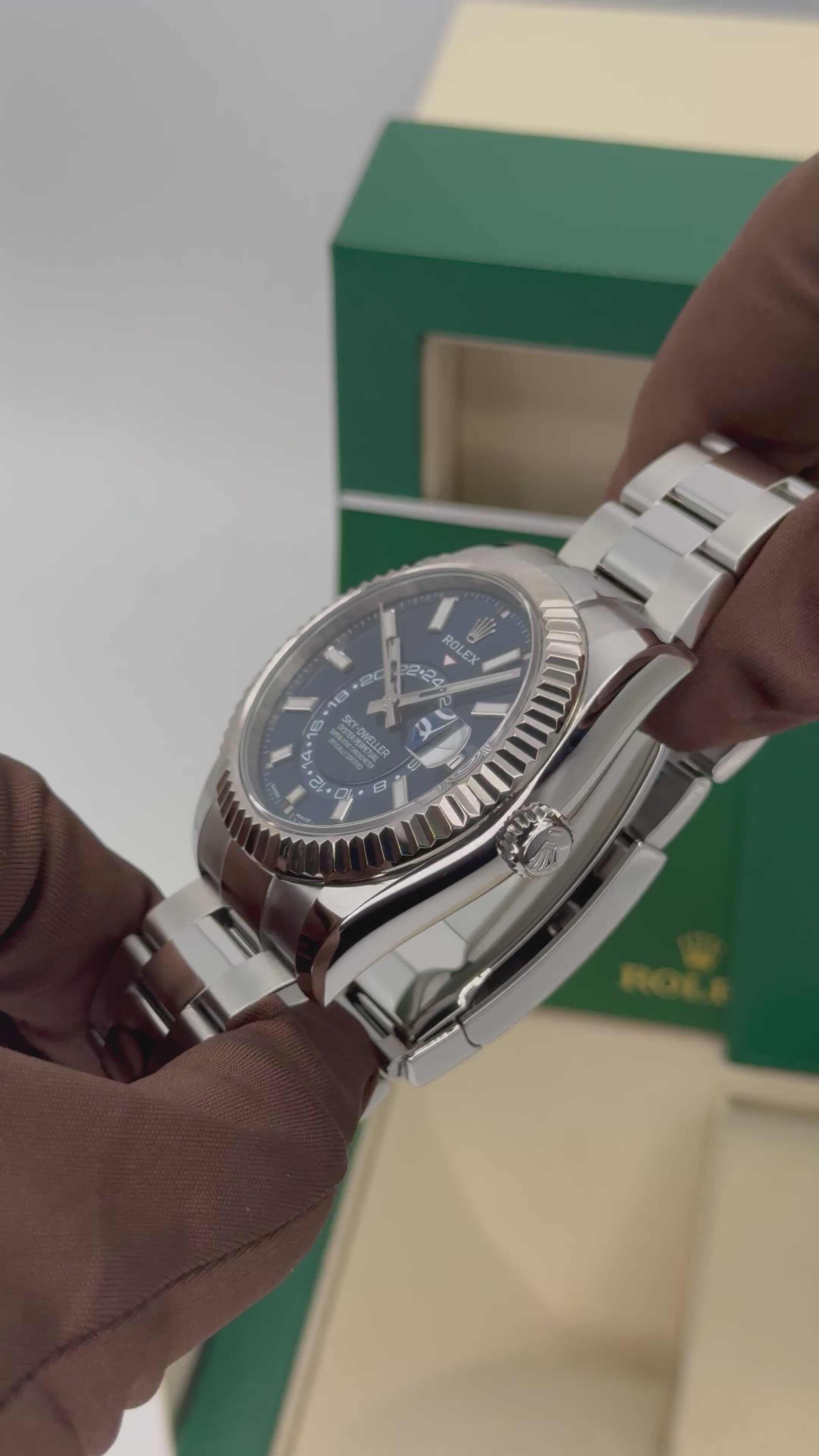 2023 ロレックス スカイドゥエラー 42mm 326934 オイスターブルー文字盤Rolex