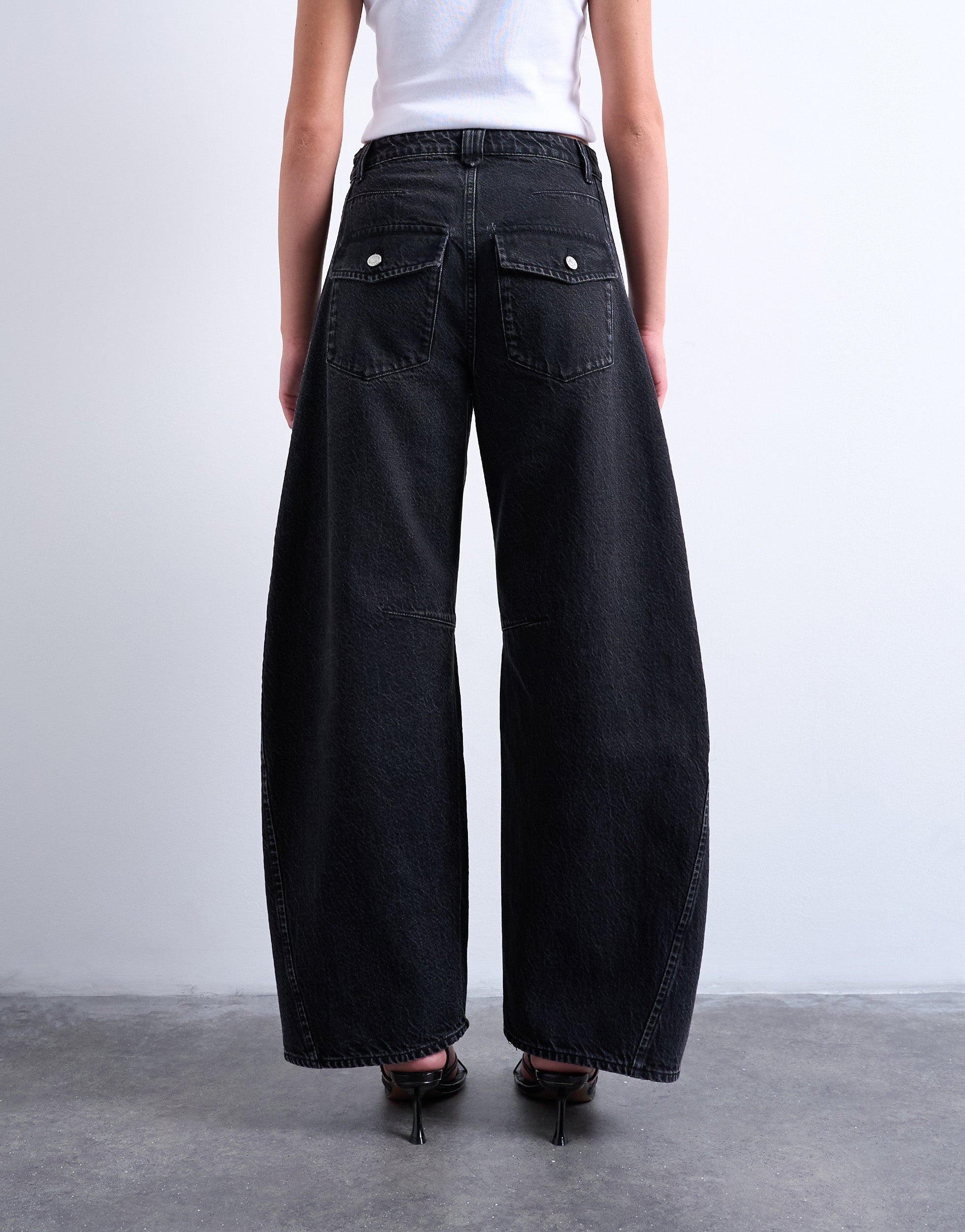 VERO MODA® TSEMMA High rise Barrel Fit Jeans