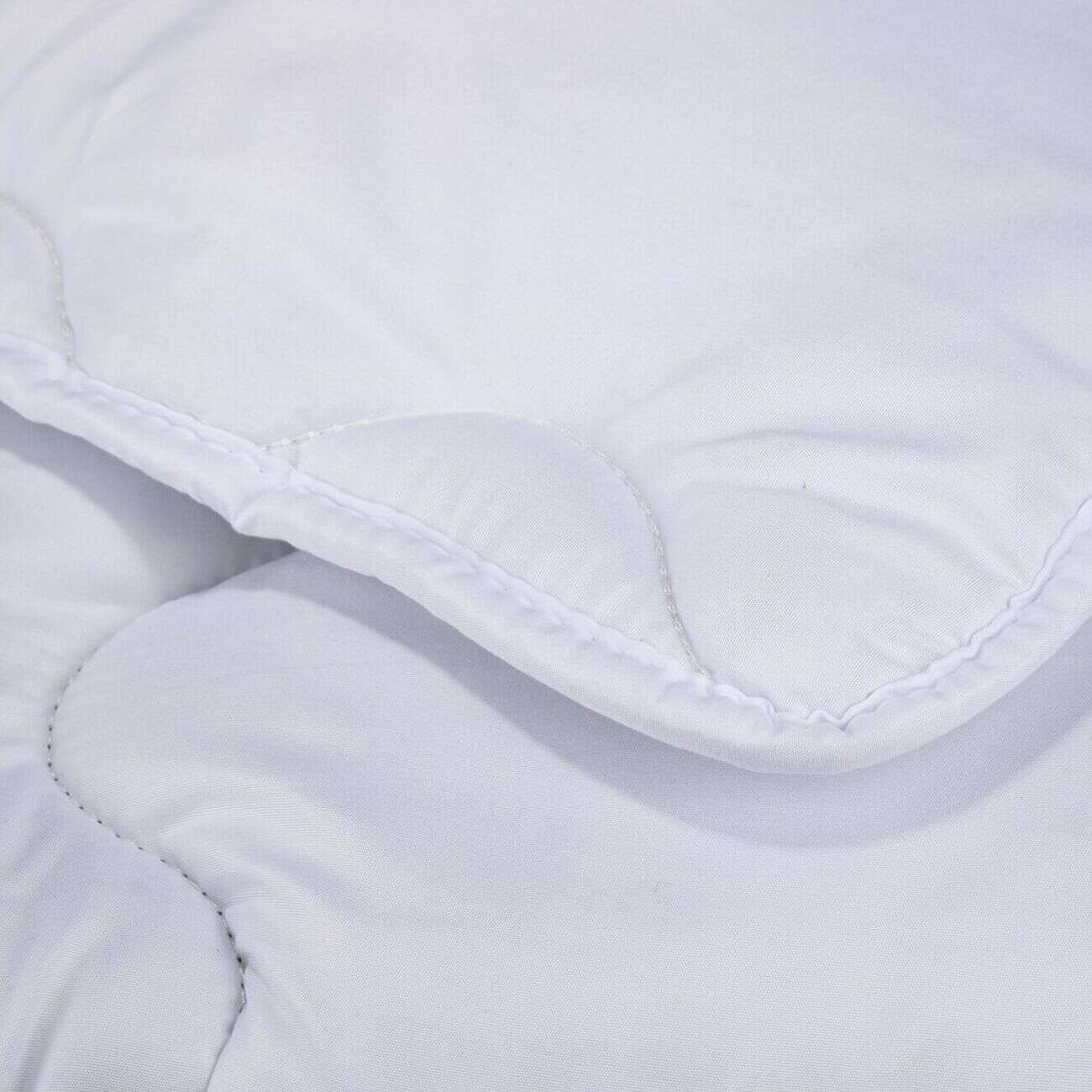 Couette 2 personnes légère blanc 220x240cm