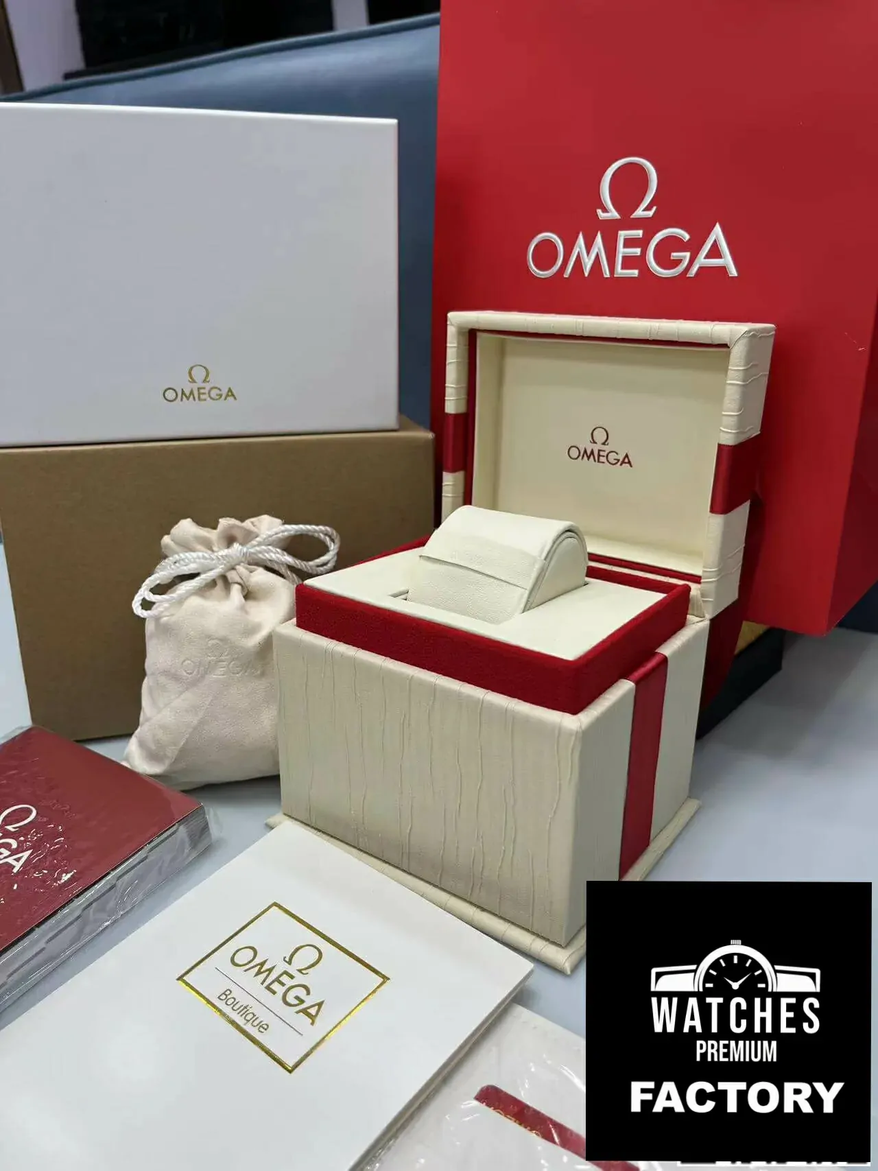 Replica Women Omega Box