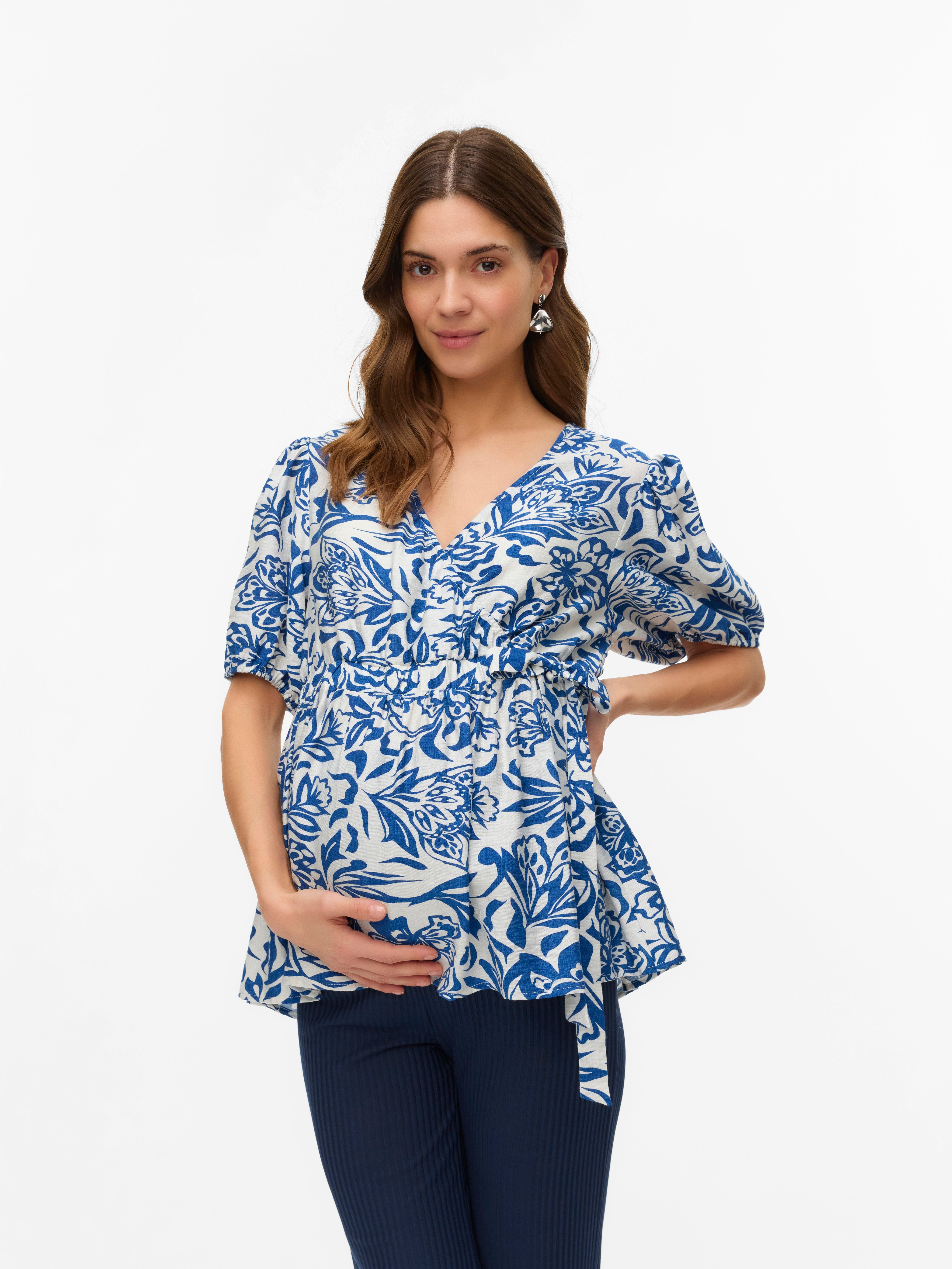 VERO MODA® Regular Fit V-Neck Top