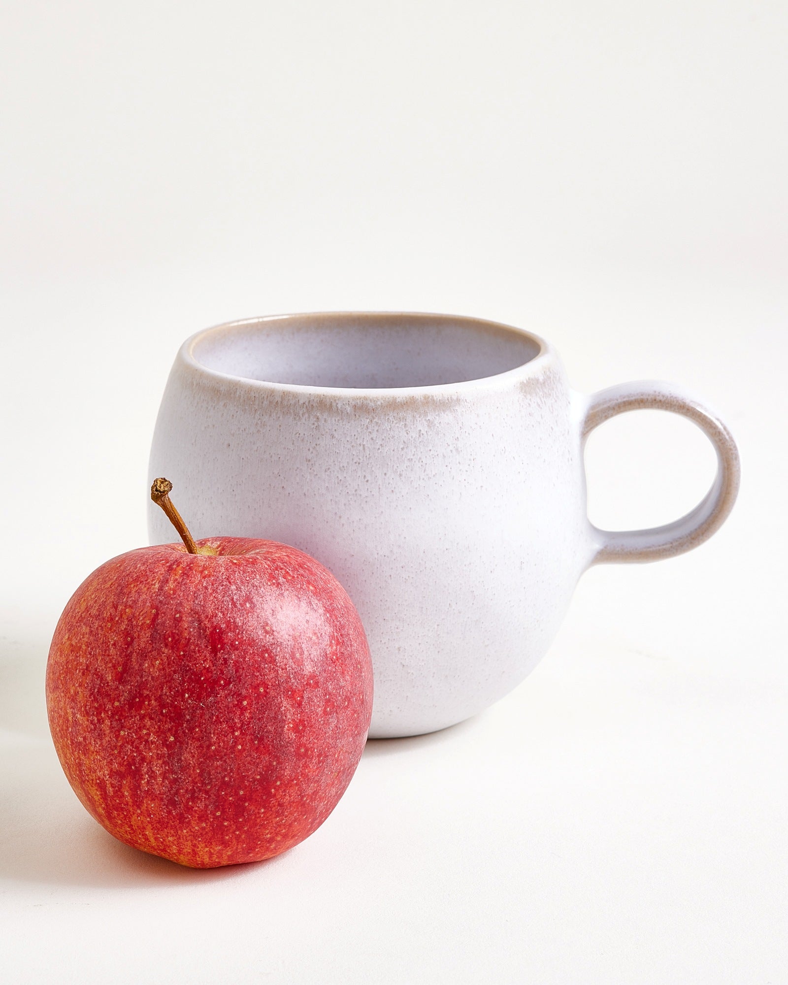 MOURA - LARGE MUG WHITE