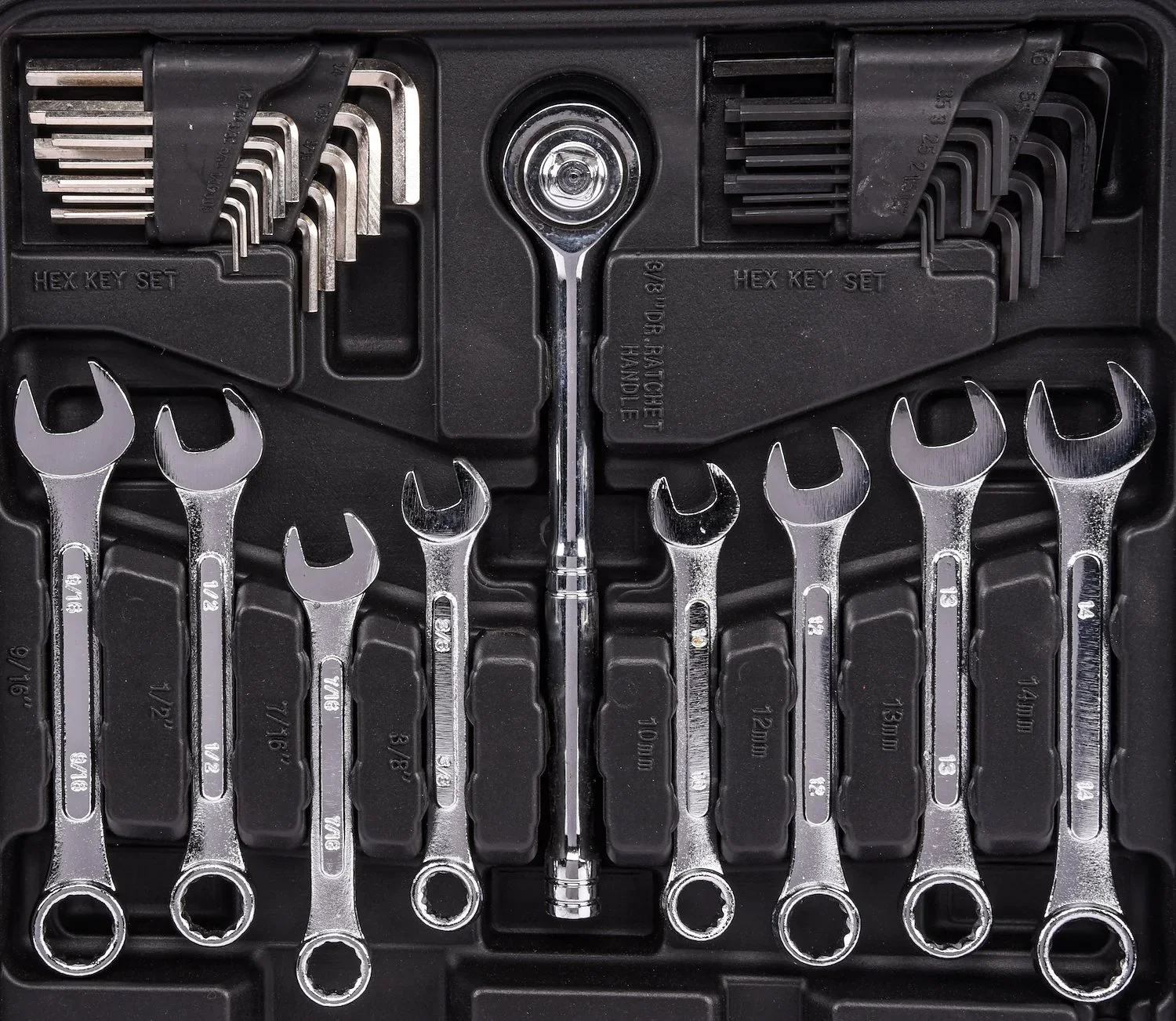 JEGS,12.50 x 24.00 x 3.80 LED Tool Set, 200 Piece