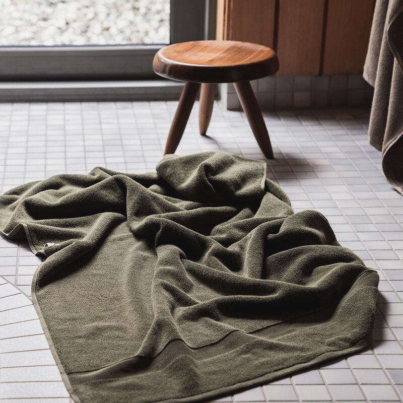 Spa håndkle 100x150 cm oliven