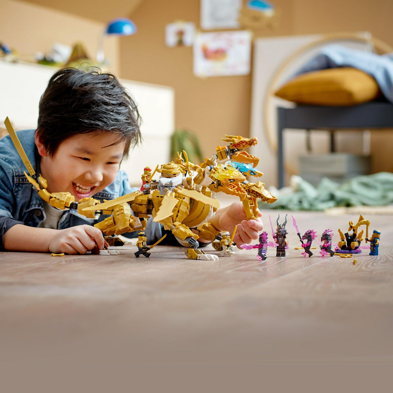 NINJAGO Lloyd's Golden Ultra Dragon Toy for Kids. 71774 Large 4 Headed Action Figure with Blade Wings plus 9 Minifigures - Image 4