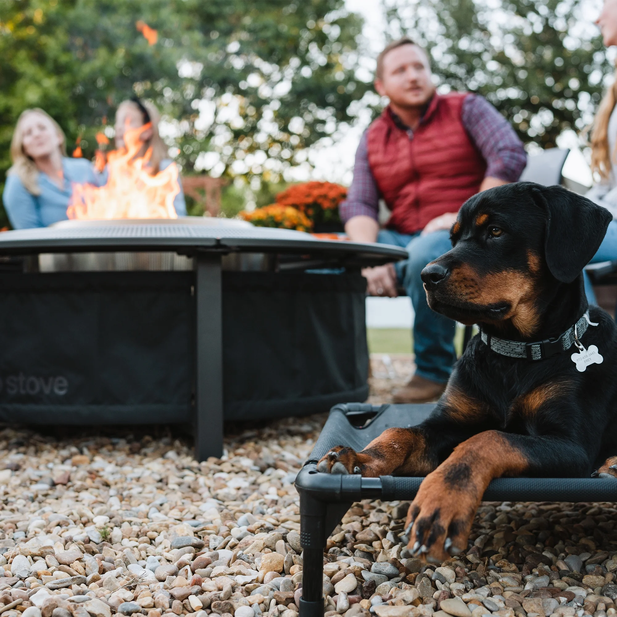 Fire Pit Surround Tabletop, Small | Elevation for Ranger and Bonfire Wood burning Outdoor Fire Pit, Powder-Coated Steel/ UV-Resistant Outdoor Fabric, Dimensions (HxDia): 20 x 42 in, Black(S) - Image 10