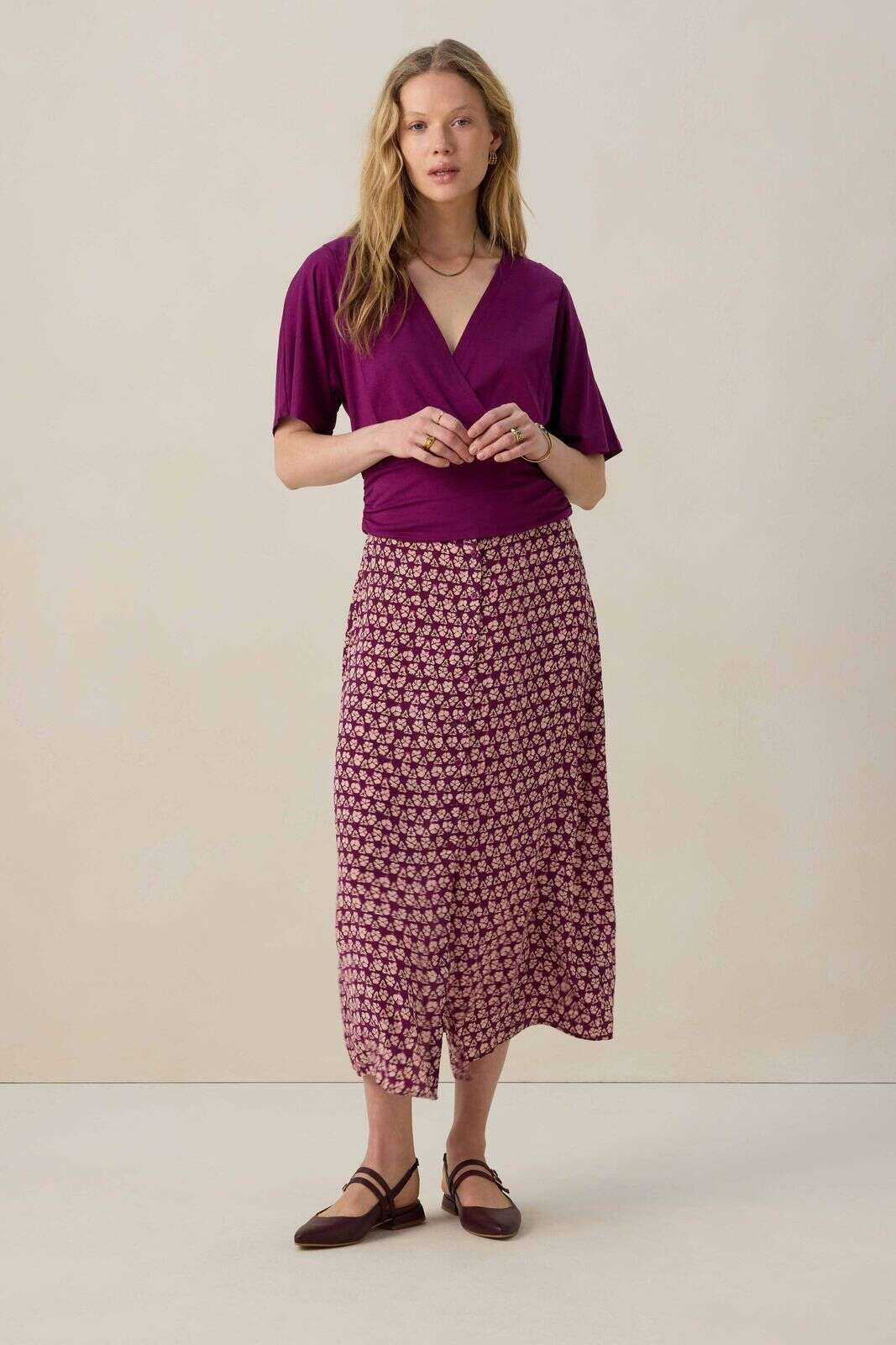 Donkerpaars T-shirt met overlapping