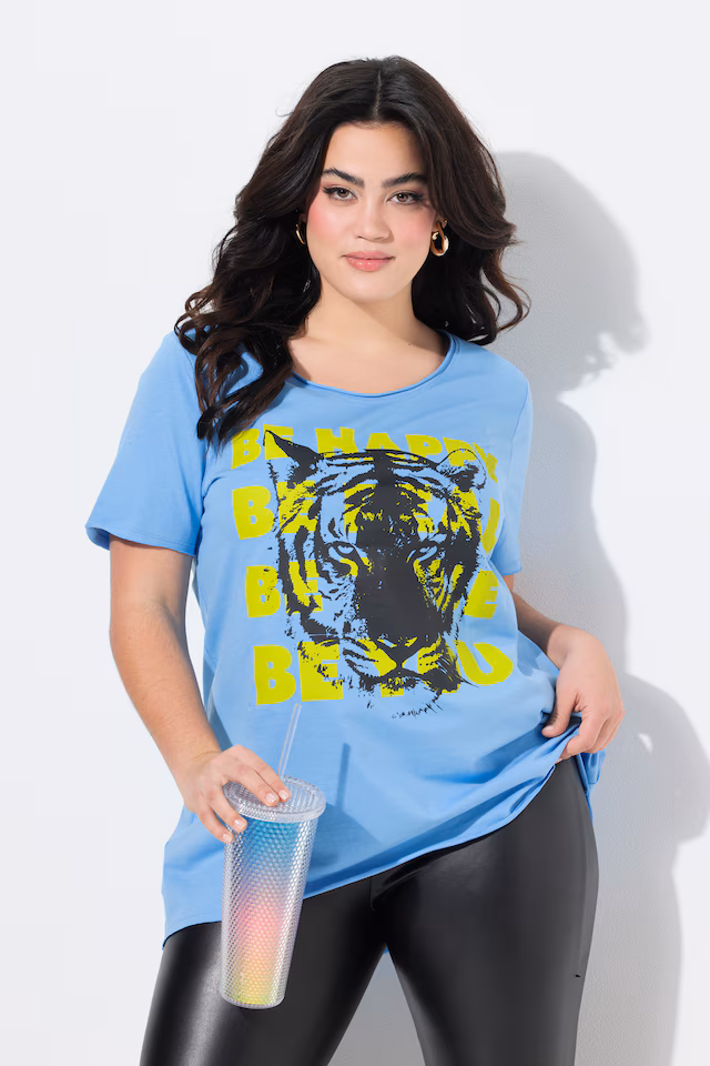A-line inscription and tiger T-shirt
