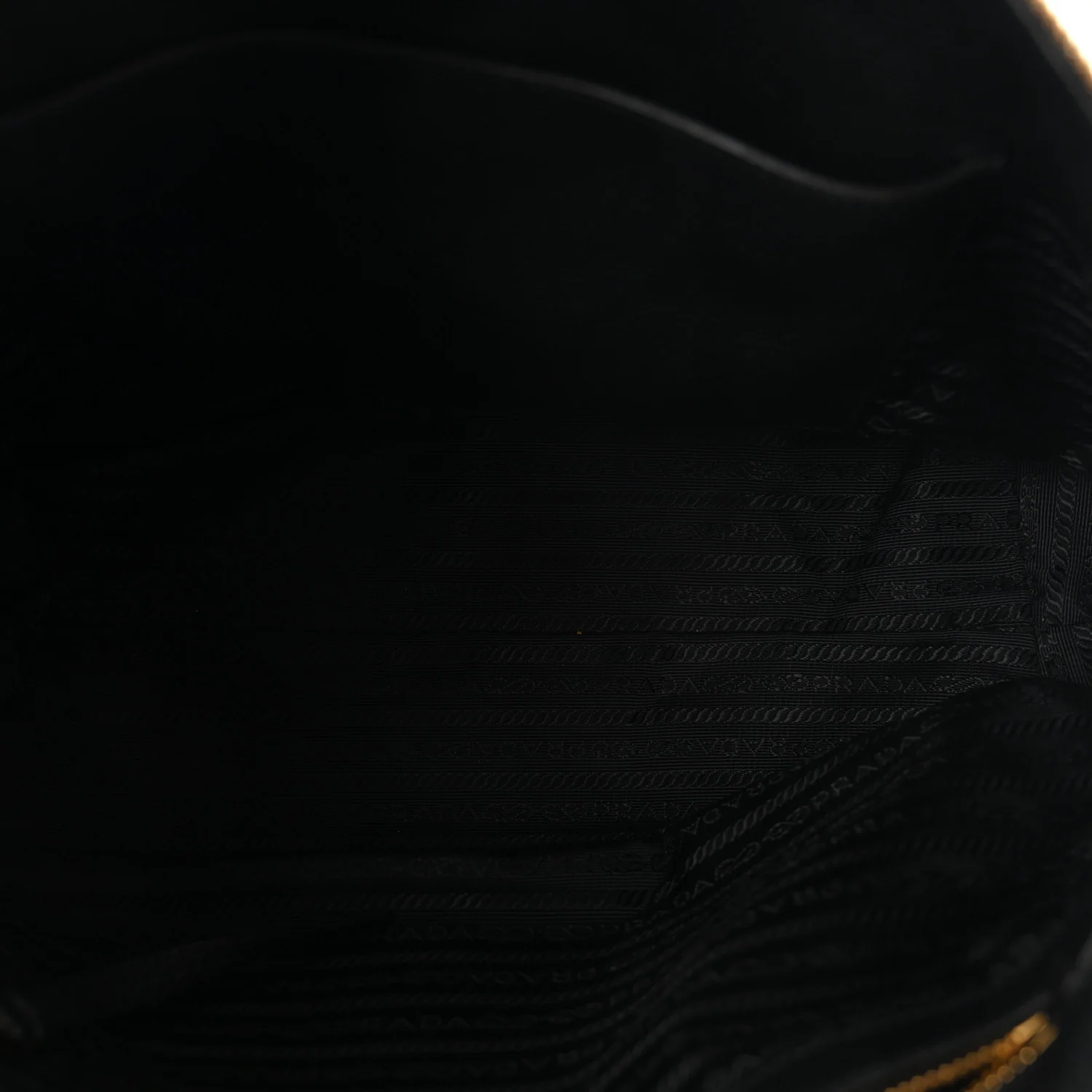 Vitello Phenix Tote Black