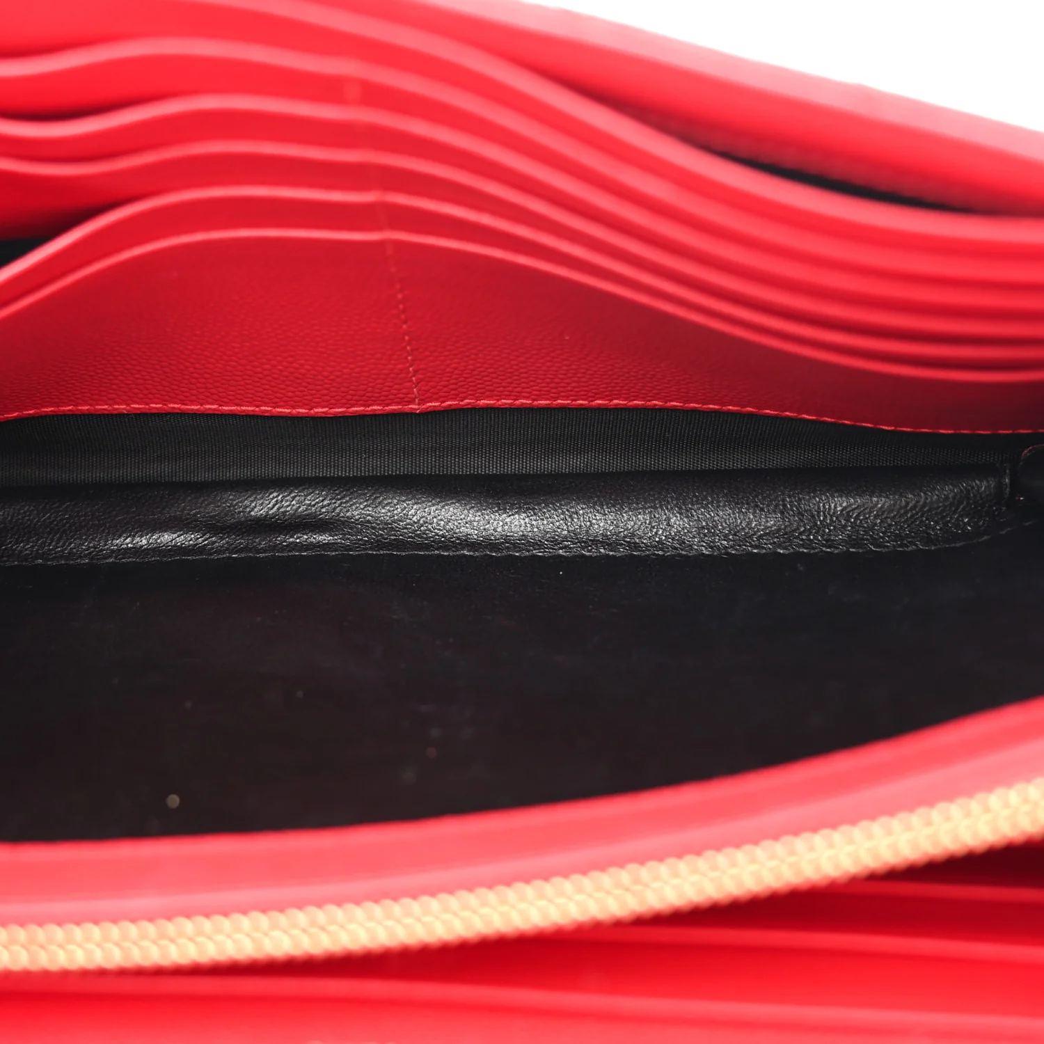 Grain De Poudre Matelasse Chevron Monogram Chain Wallet New Red