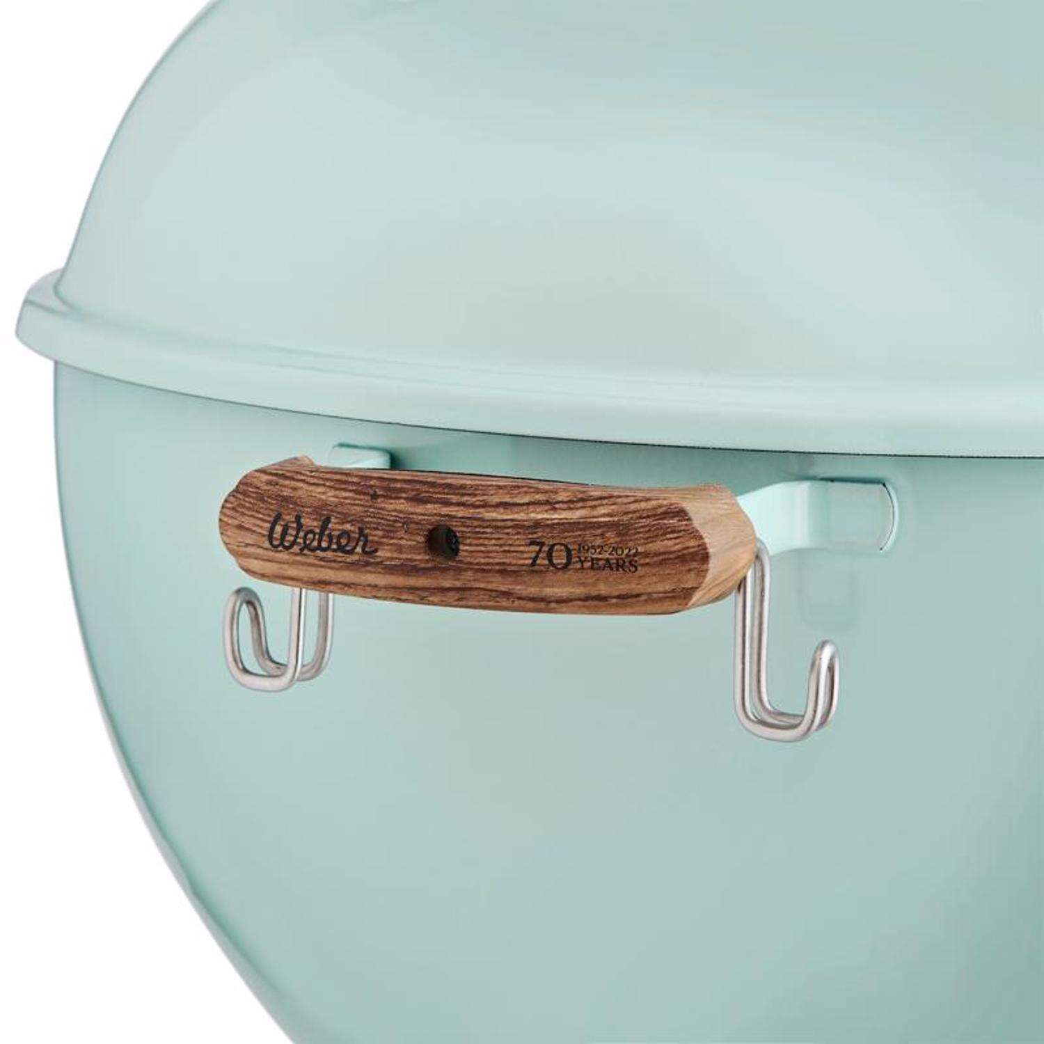 Barbecue au charbon de bois Weber 22 pouces Rock N Roll Bleu